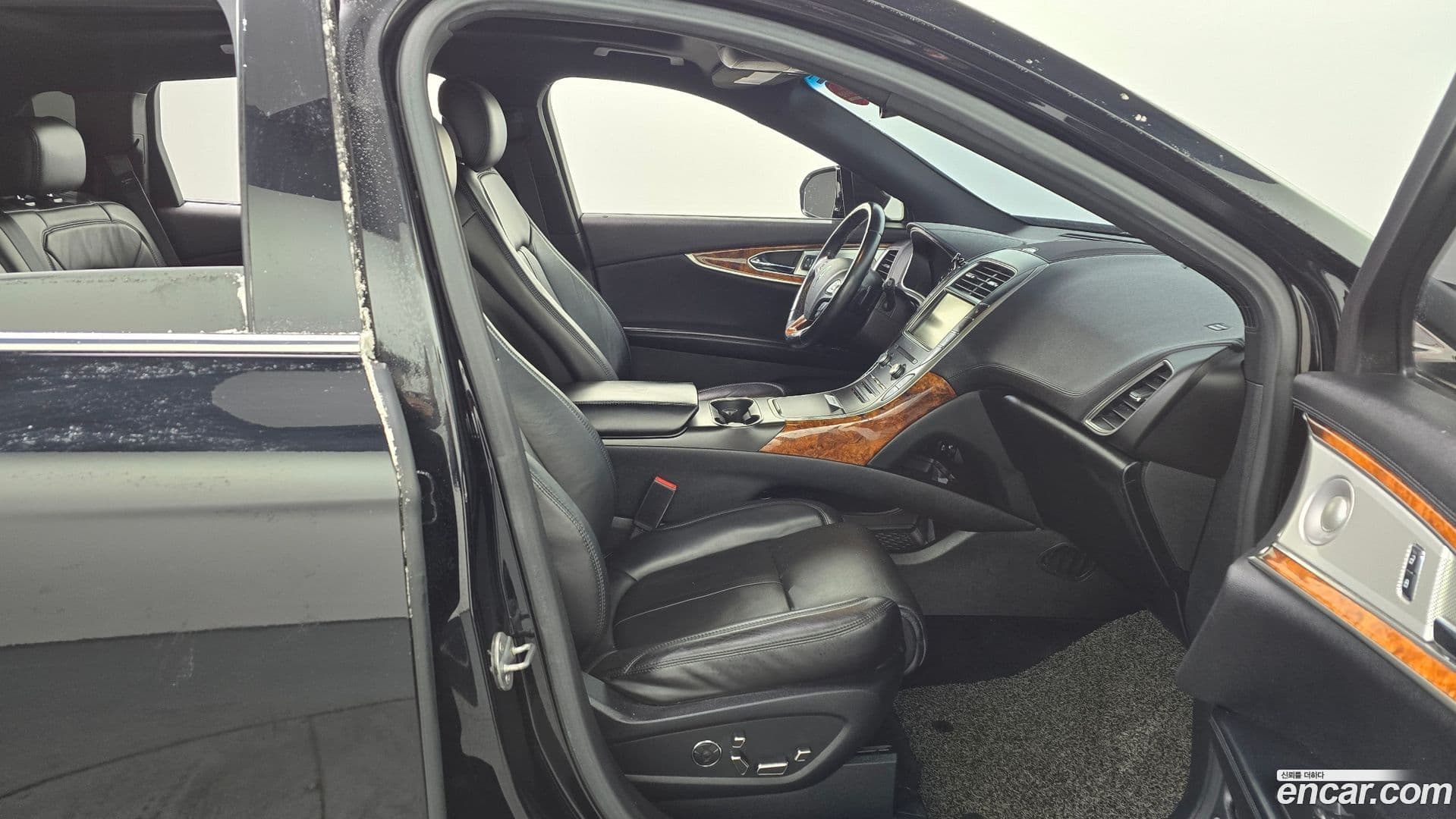 Main__Slider__Photo:MKX Lincoln 2016.6-10