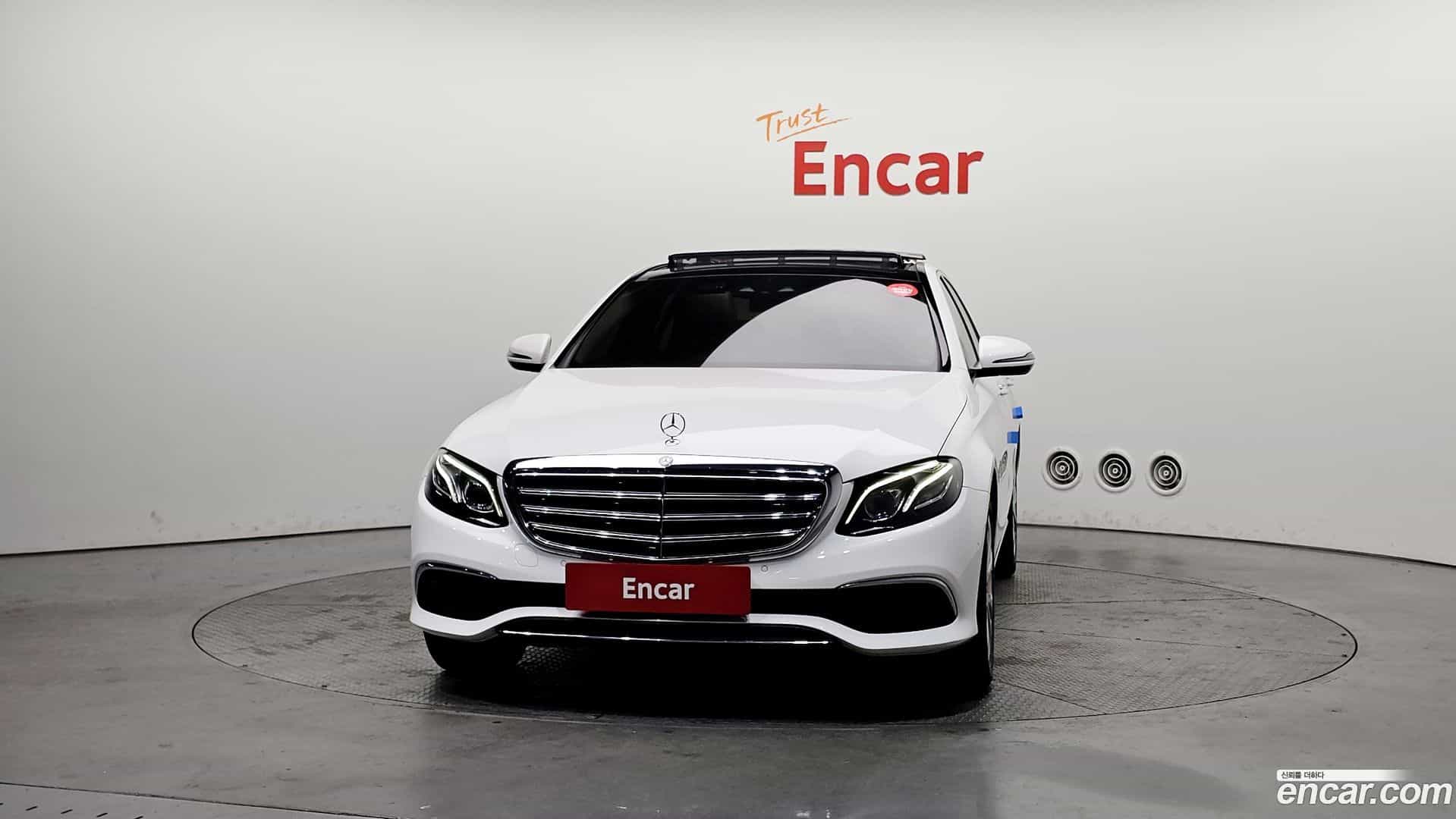 E-Class Mercedes-Benz 2016.9-OUTER-003