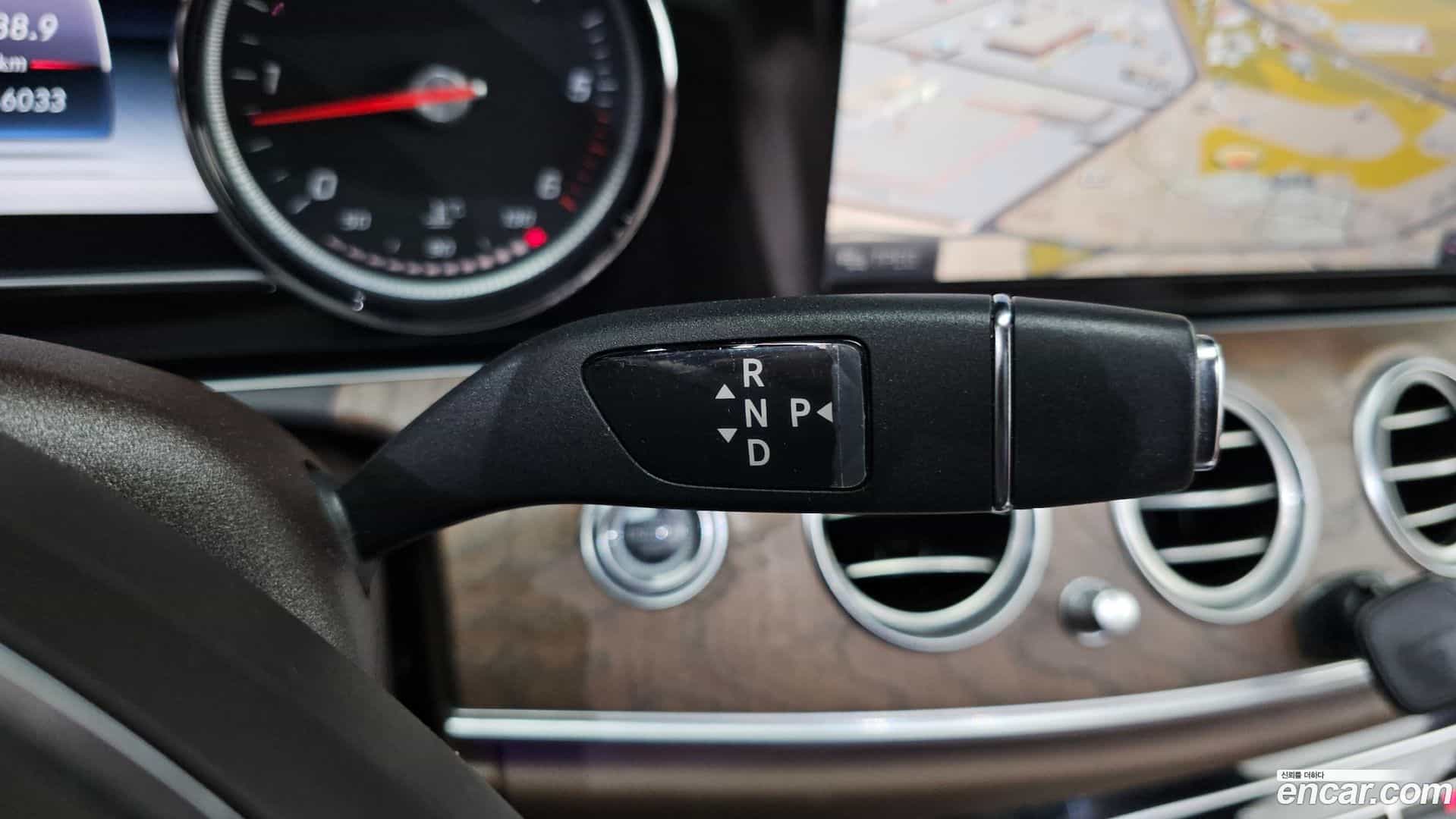 E-Class Mercedes-Benz 2016.9-INNER-009