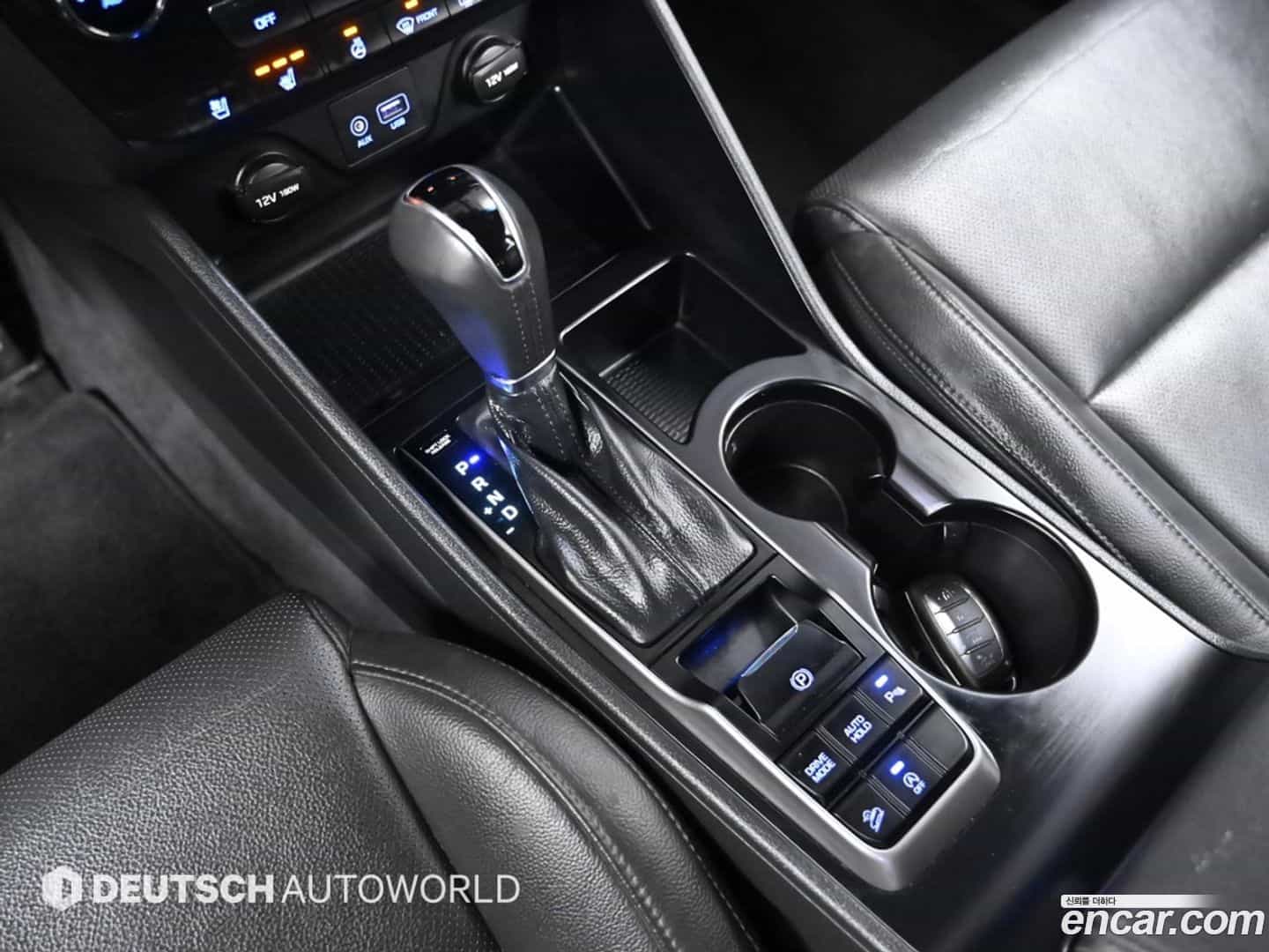 Tucson Hyundai 2017.2-INNER-009