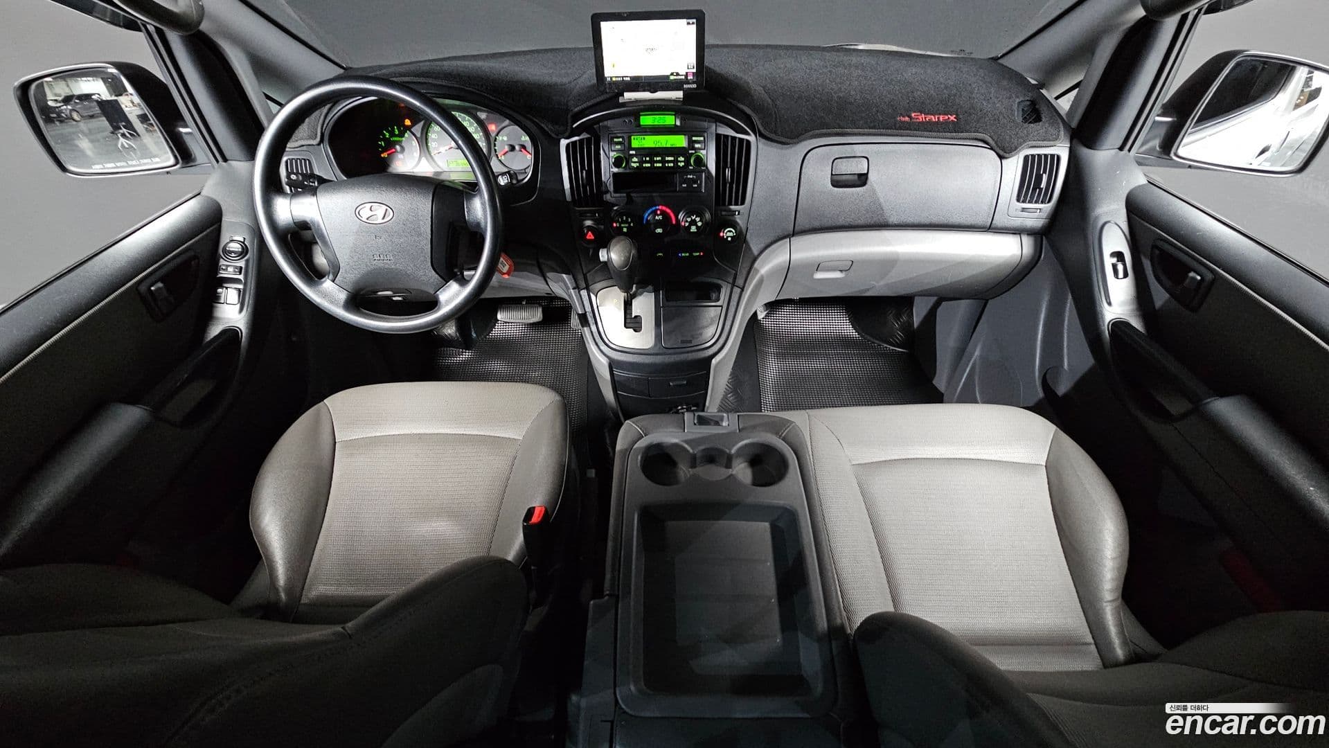 Main__Slider__Photo:Starex Hyundai 2011.0-6