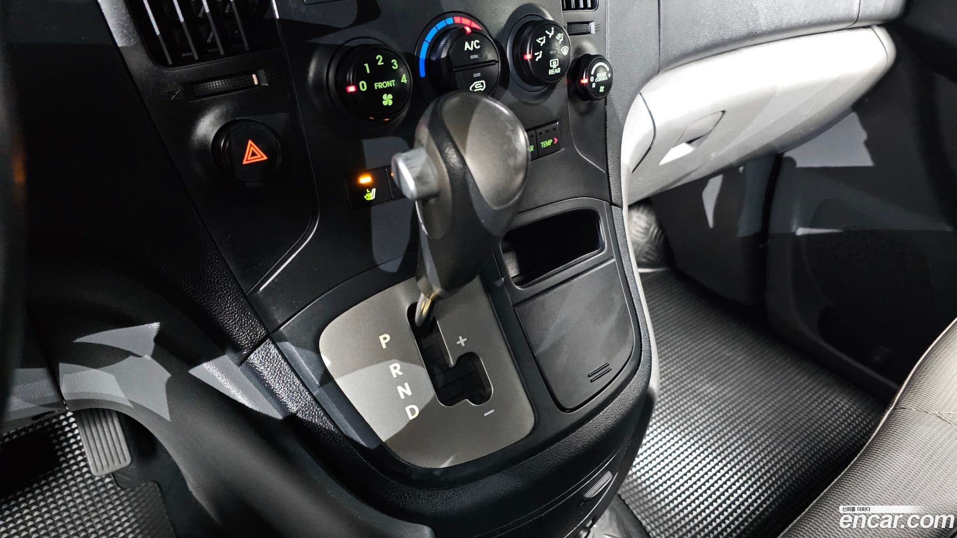 Main__Slider__Photo:Starex Hyundai 2011.0-8