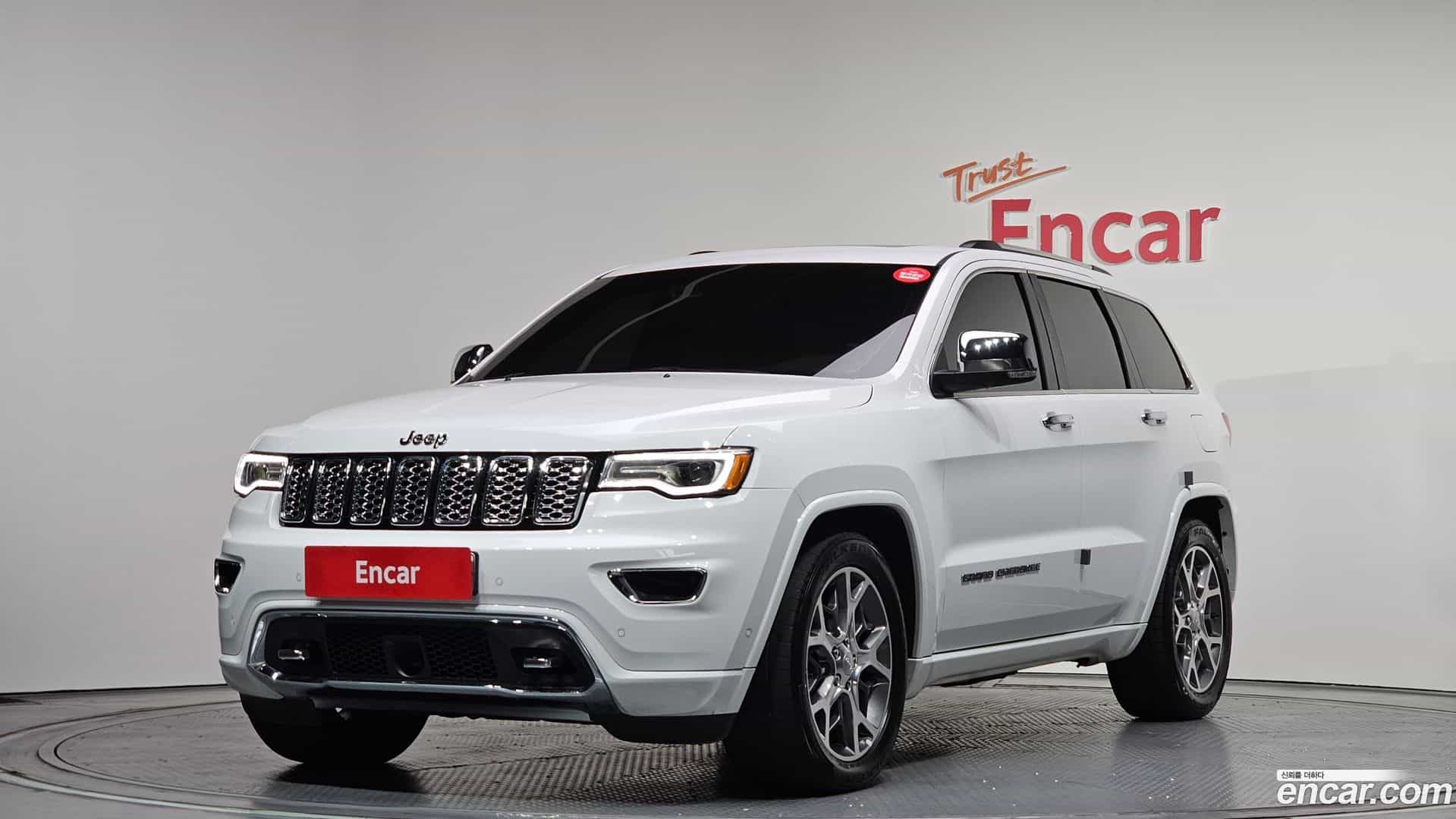 Cherokee Jeep 2020.3-OUTER-001