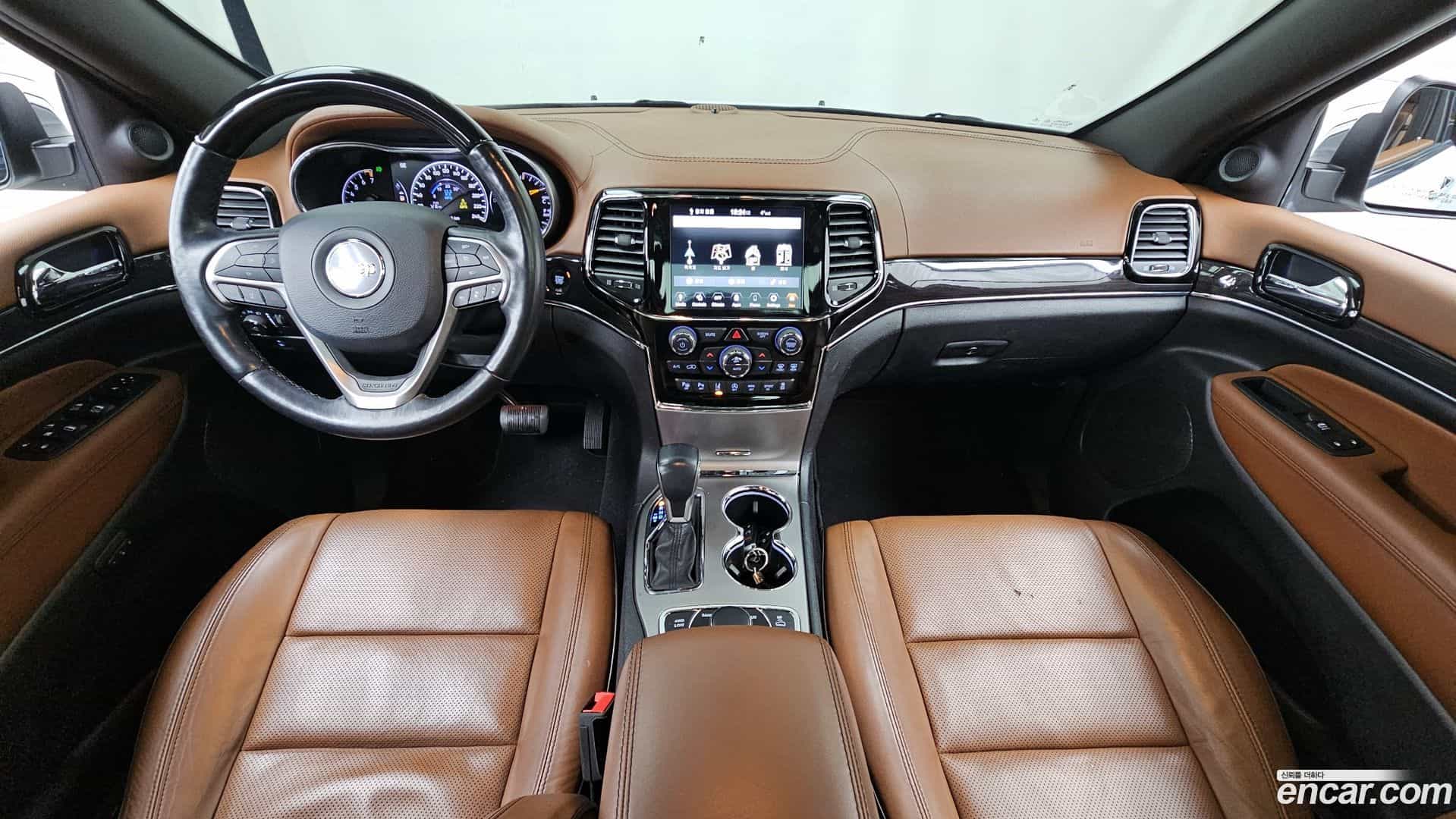 Cherokee Jeep 2020.3-INNER-007