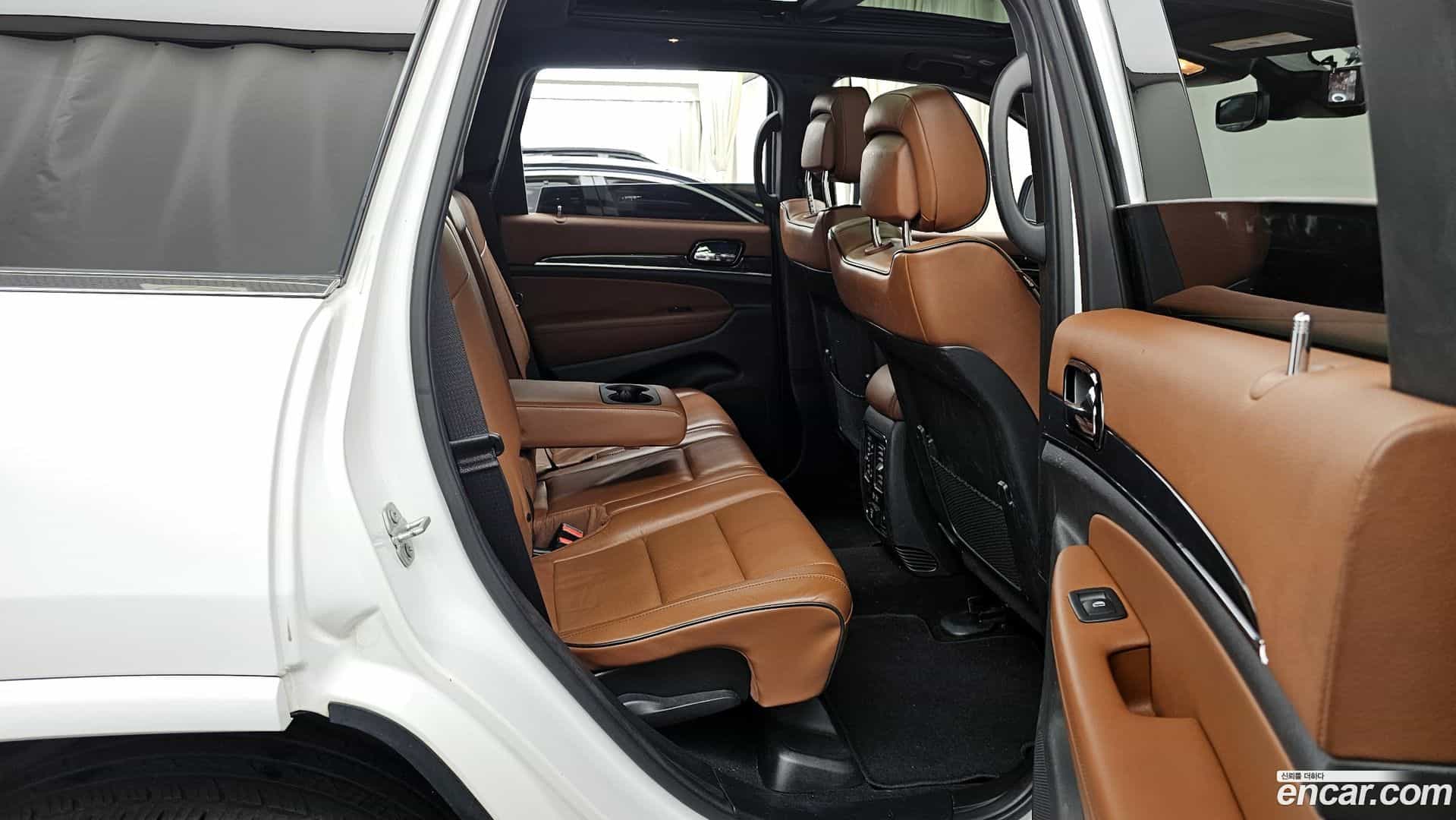 Cherokee Jeep 2020.3-OPTION-016