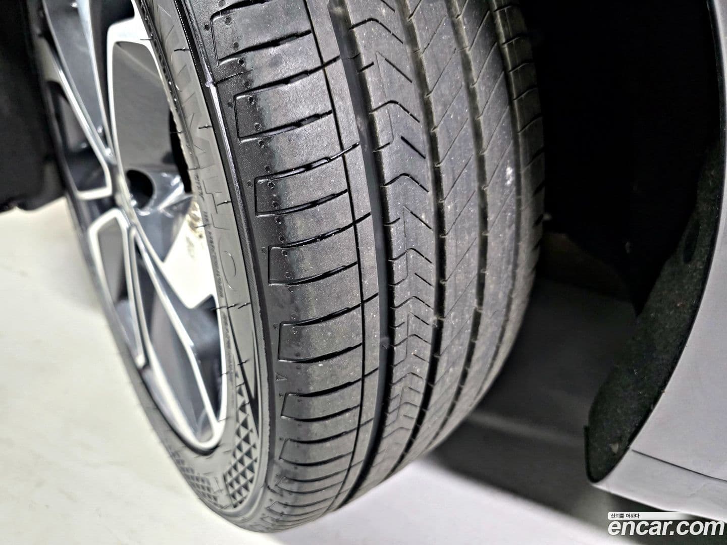 Main__Slider__Photo:SM6 Renault-KoreaSamsung 2018.9-19