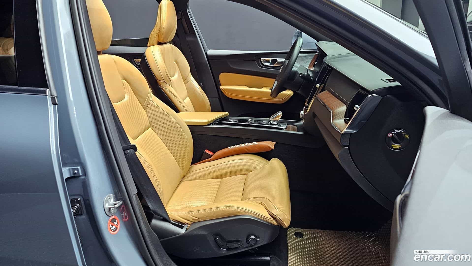 XC60 Volvo 2022.10-INNER-010