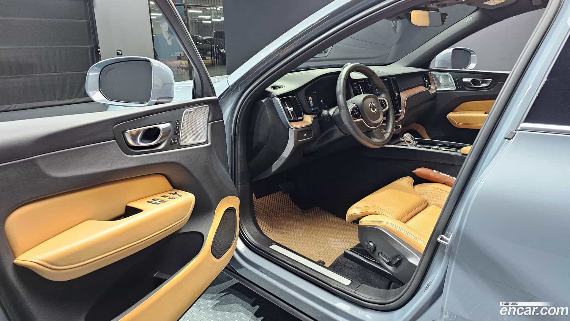 XC60 Volvo 2022.10-OPTION-015