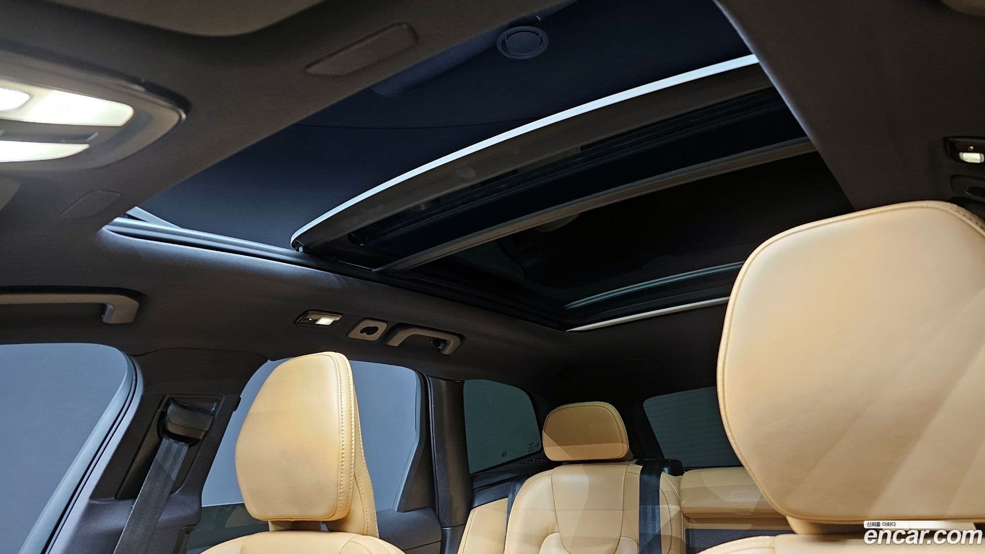 Main__Slider__Photo:XC60 Volvo 2022.10-17