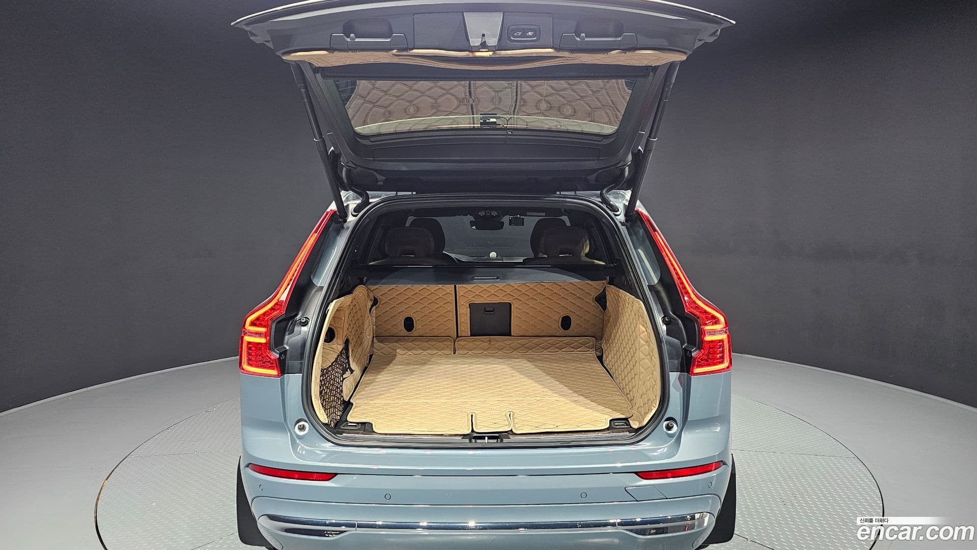 Main__Slider__Photo:XC60 Volvo 2022.10-19