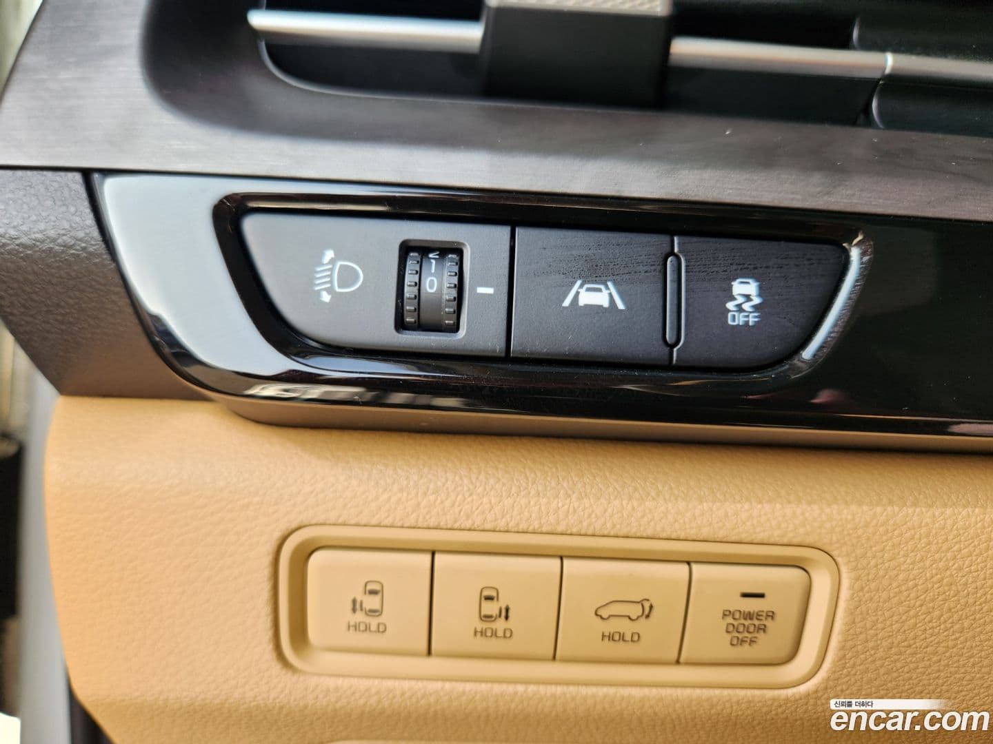 Main__Slider__Photo:Canival Kia 2022.0-11