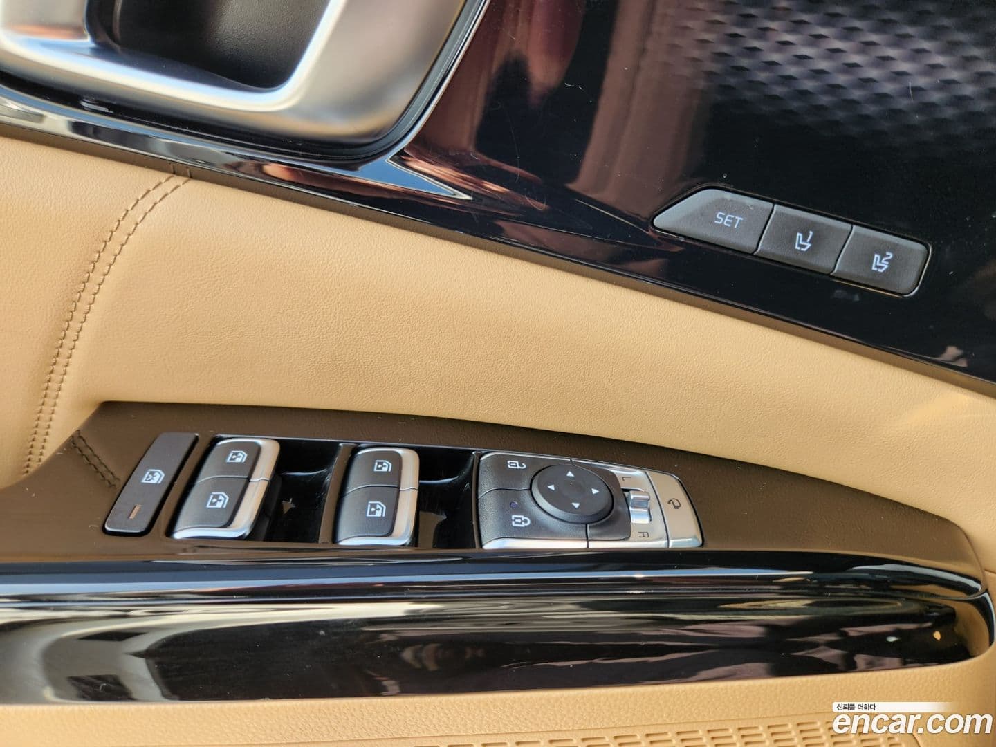 Main__Slider__Photo:Canival Kia 2022.0-13