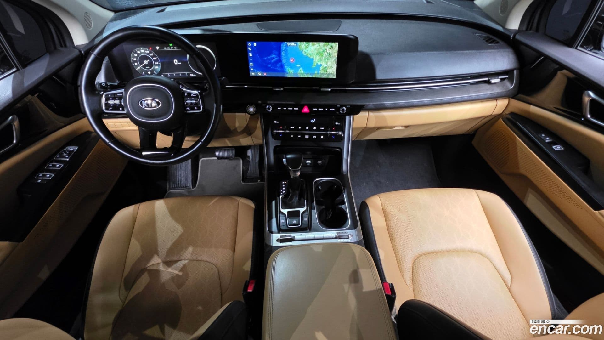 Main__Slider__Photo:Canival Kia 2021.4-6