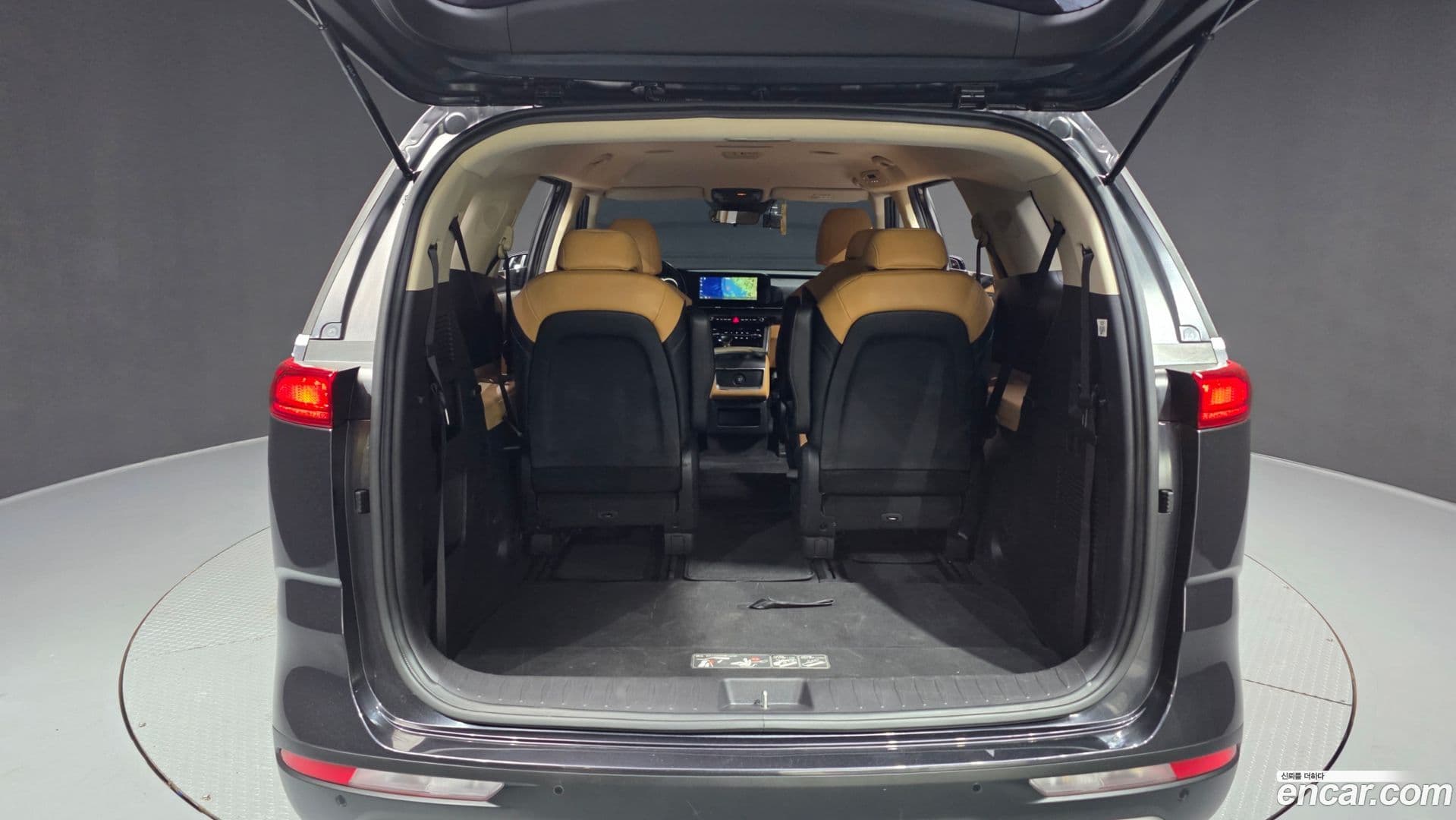 Main__Slider__Photo:Canival Kia 2021.4-19