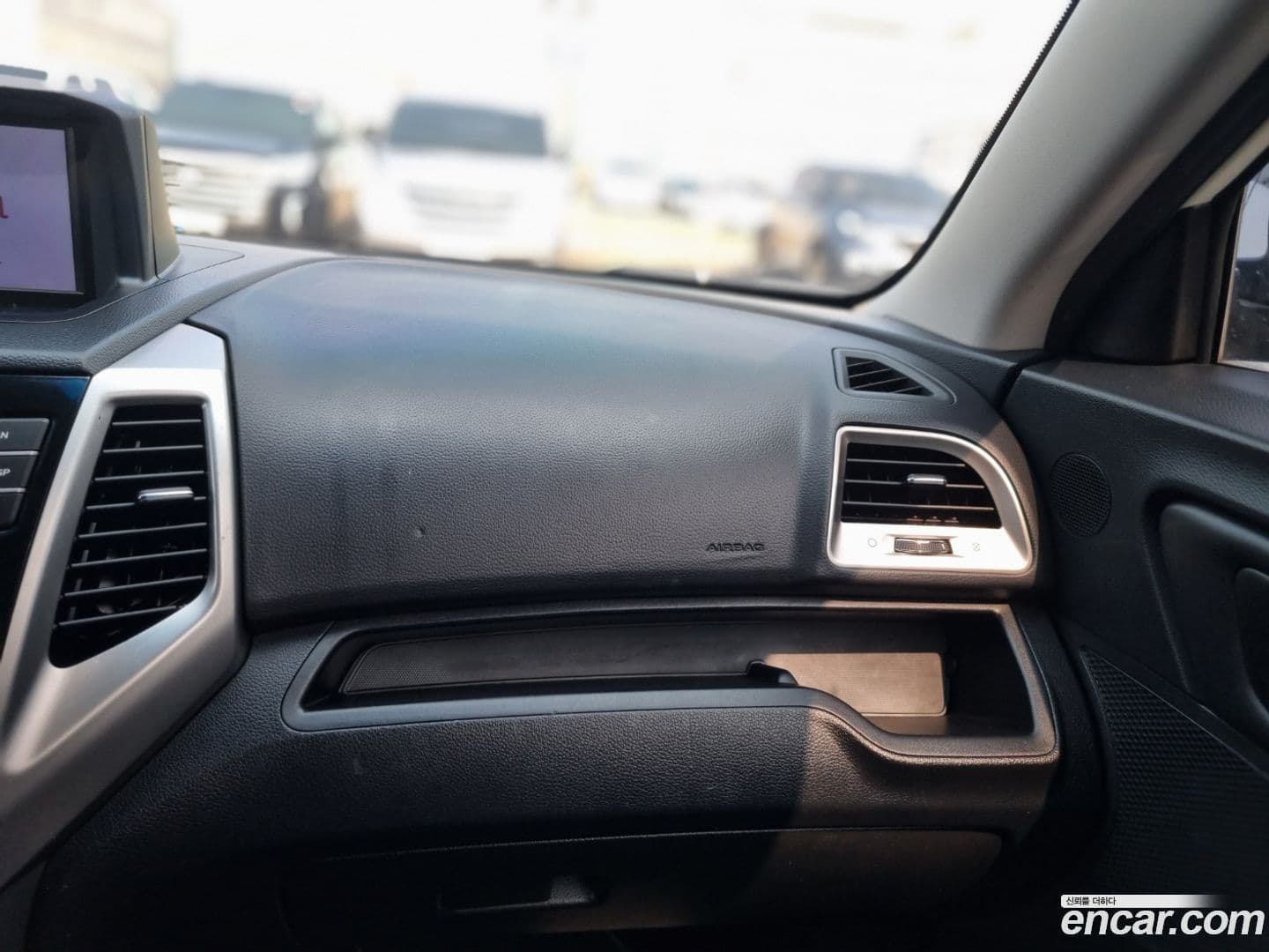 Main__Slider__Photo:TIBOLI KG_Mobility_Ssangyong 2015.4-15