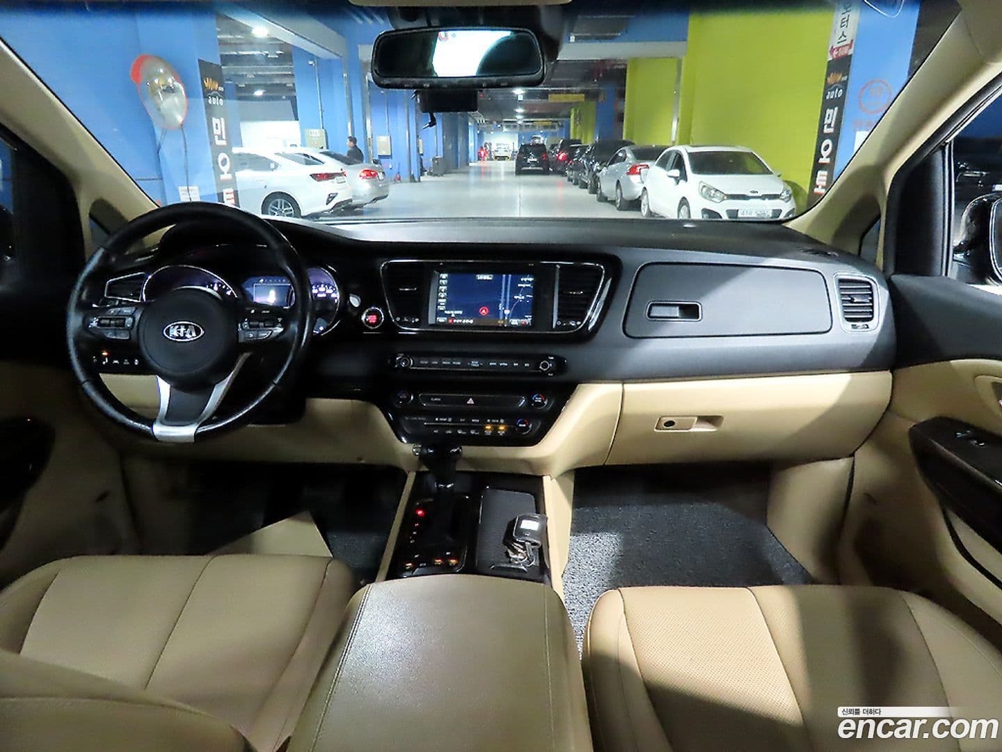 Main__Slider__Photo:Canival Kia 2015.9-4