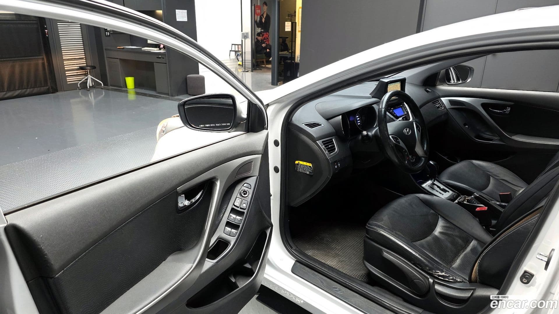 Main__Slider__Photo:AVANTE Hyundai 2010.10-10