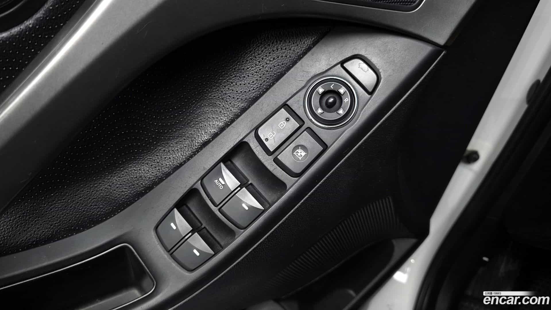 AVANTE Hyundai 2010.10-OPTION-021