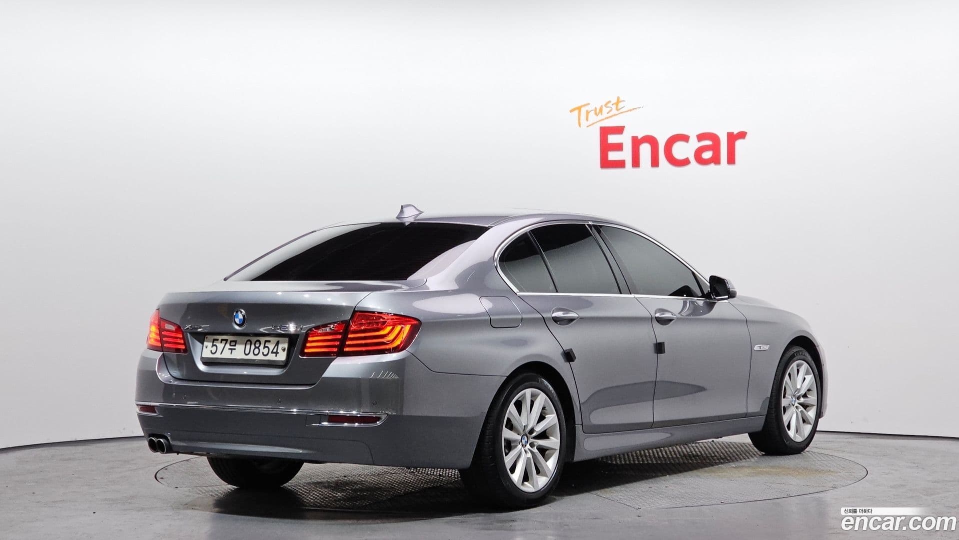 Main__Slider__Photo:5-Series BMW 2016.1-1