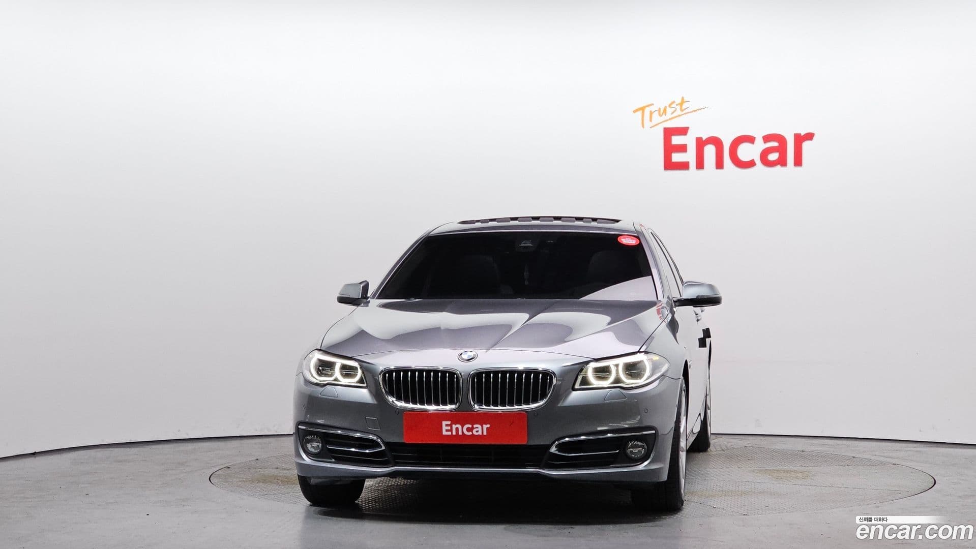 Main__Slider__Photo:5-Series BMW 2016.1-2