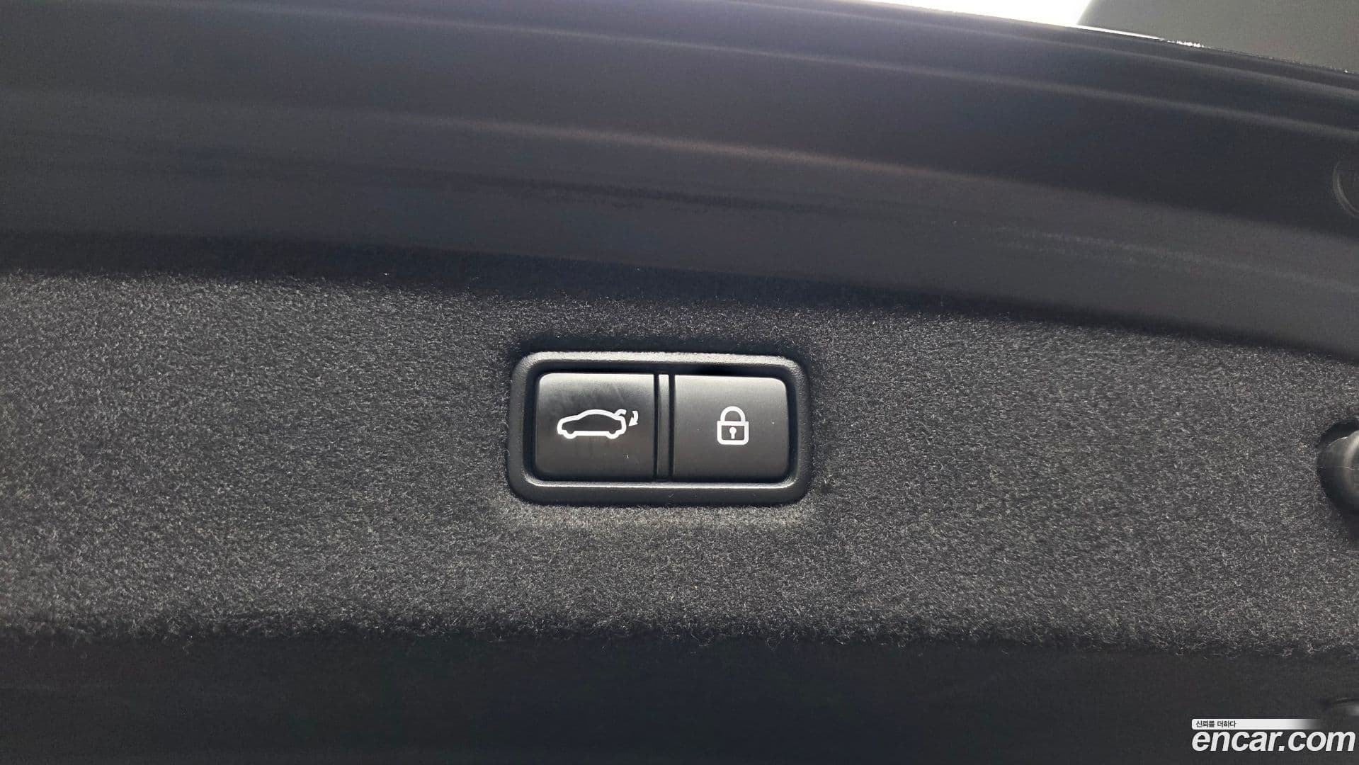 Main__Slider__Photo:G90 Genesis 2020.2-19