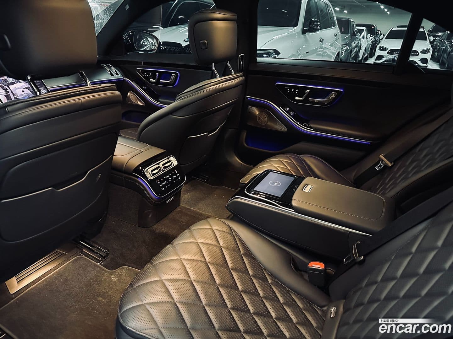 Main__Slider__Photo:S-Class Mercedes-Benz 2023.5-10