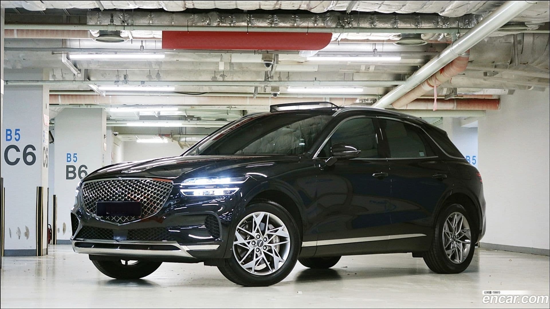 Main__Slider__Photo:GV70 Genesis 2022.9-0