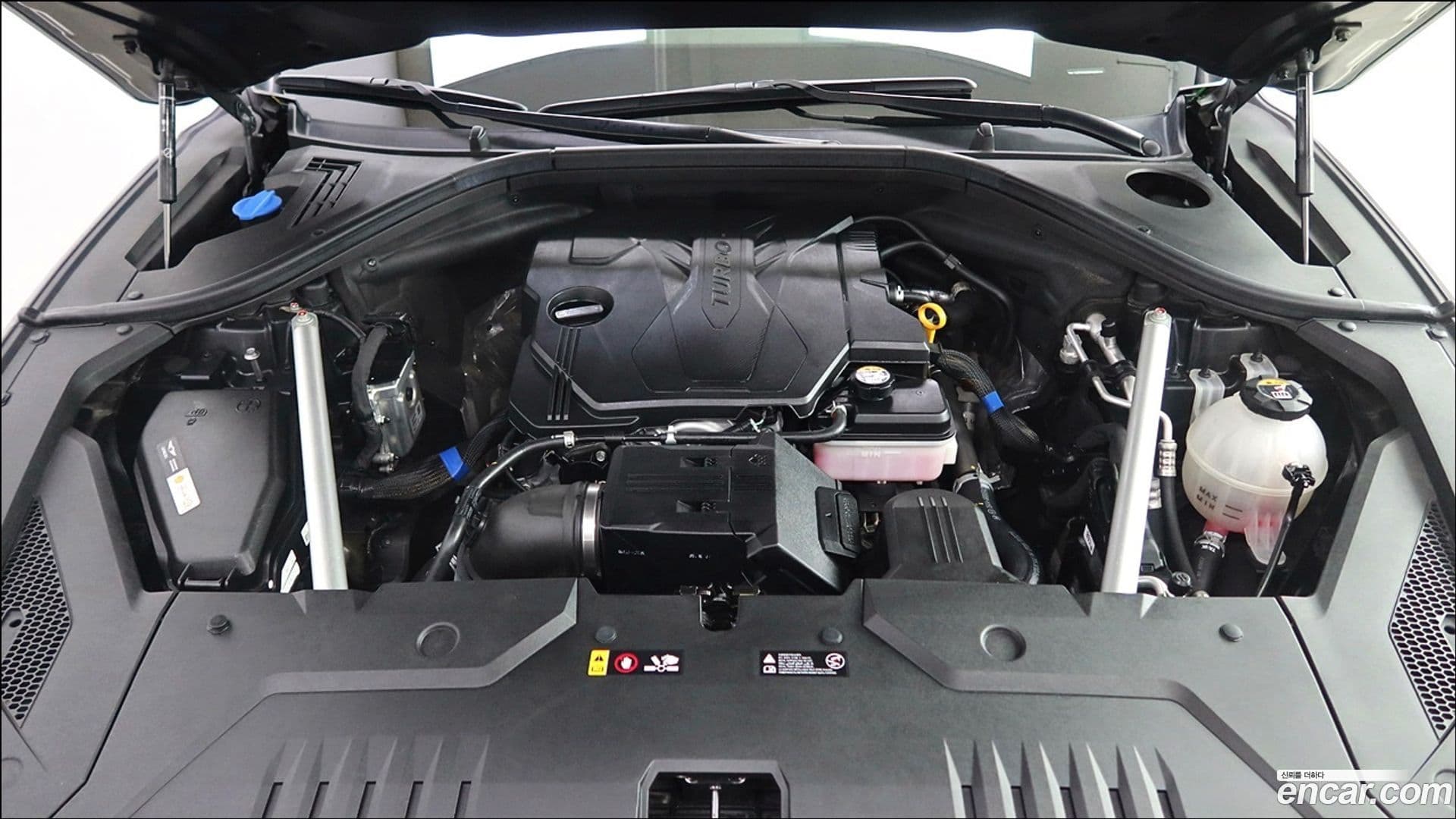 Main__Slider__Photo:GV70 Genesis 2022.9-5