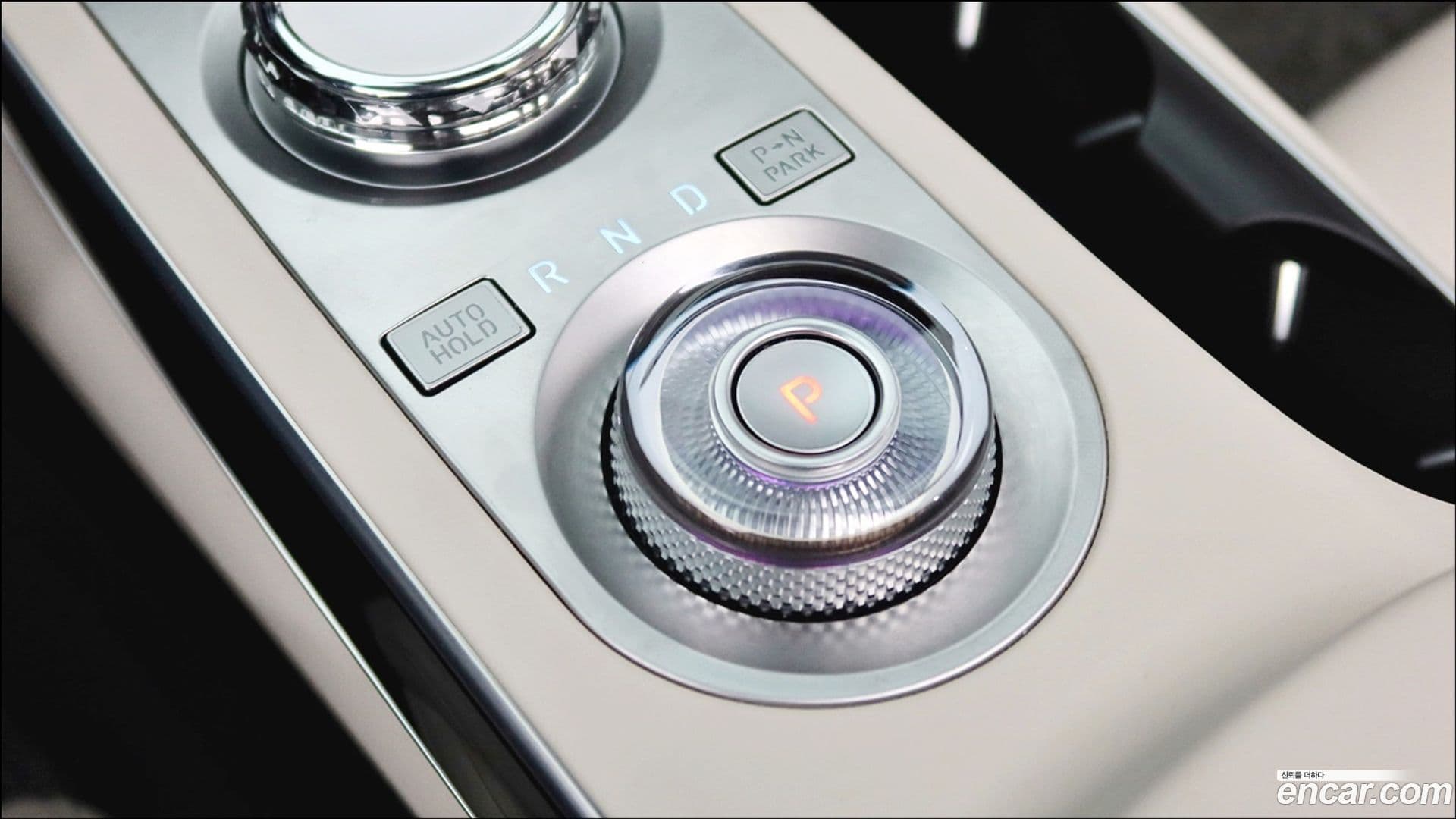 Main__Slider__Photo:GV70 Genesis 2022.9-17