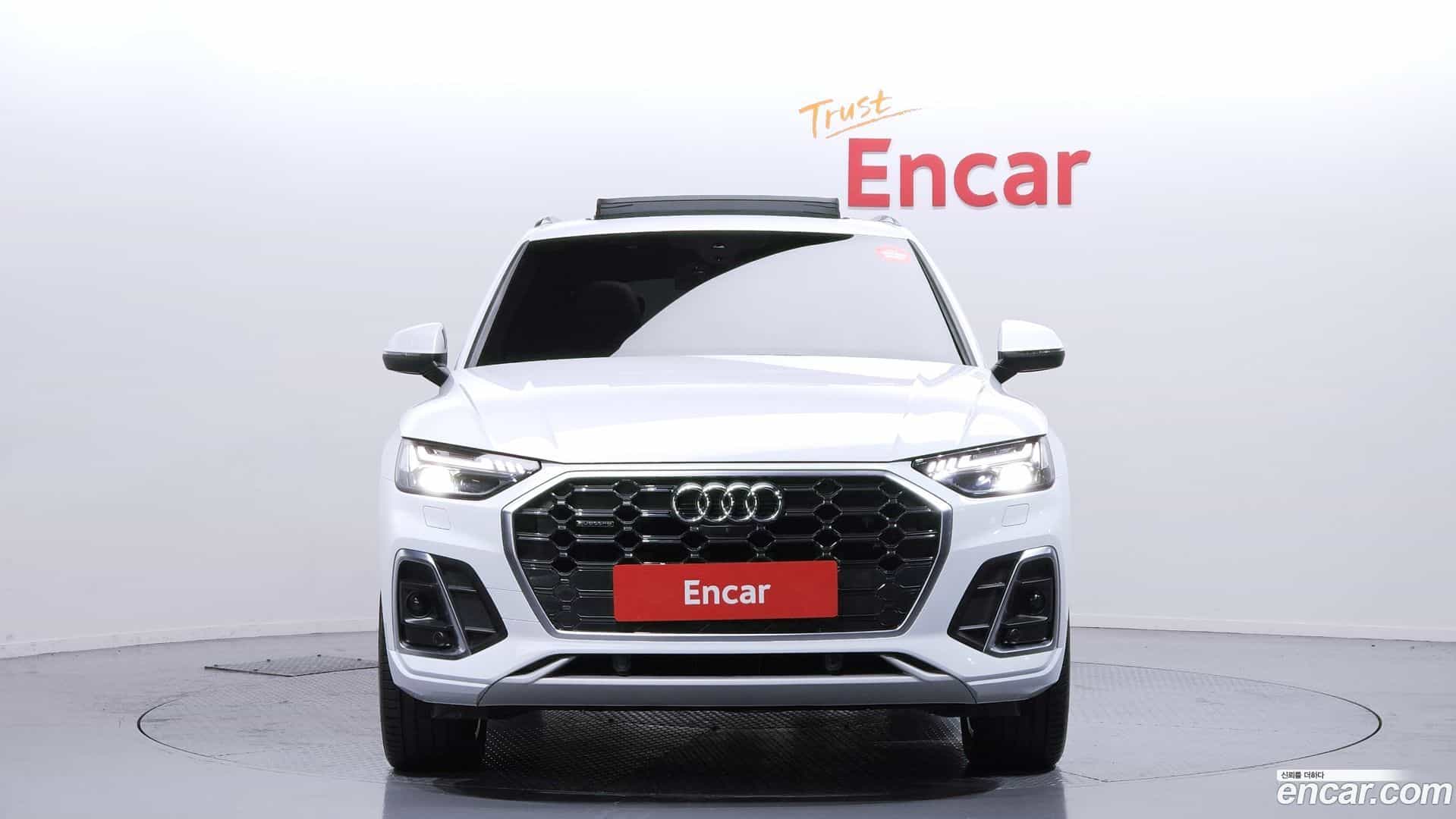 Q5 Audi 2021.11-OUTER-003