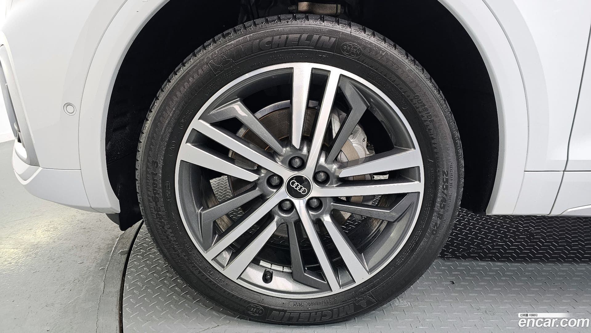 Main__Slider__Photo:Q5 Audi 2021.11-4