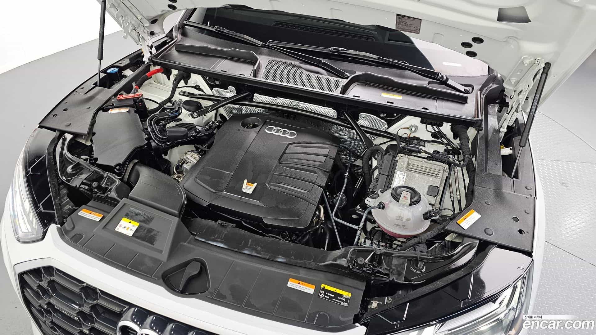 Q5 Audi 2021.11-INNER-006