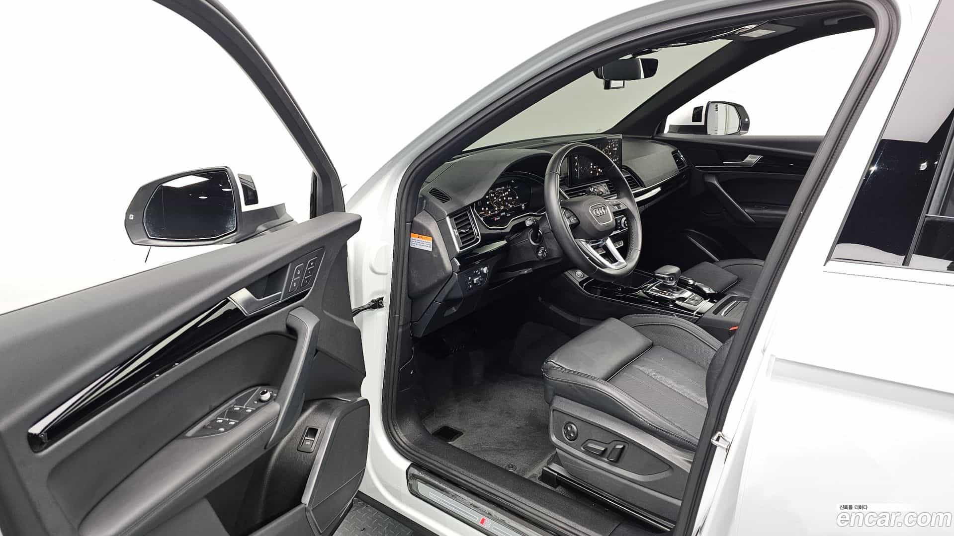 Q5 Audi 2021.11-OPTION-015