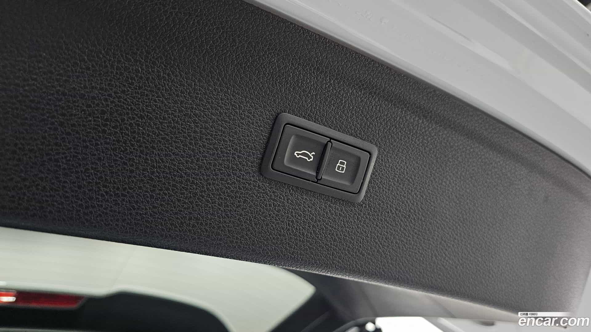 Q5 Audi 2021.11-OPTION-023