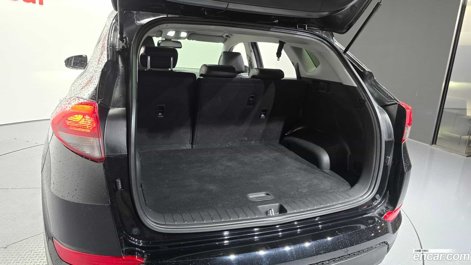 Tucson Hyundai 2016.0-OPTION-024