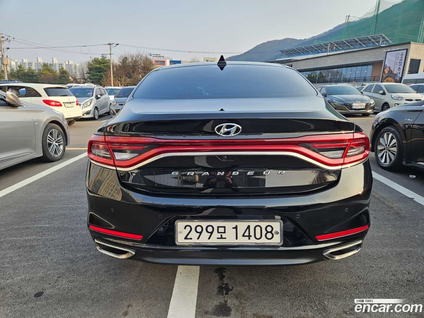 Grandeur Hyundai 2019.1-OUTER-004