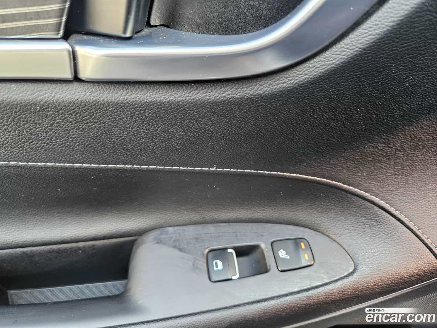 Grandeur Hyundai 2019.1-OPTION-022