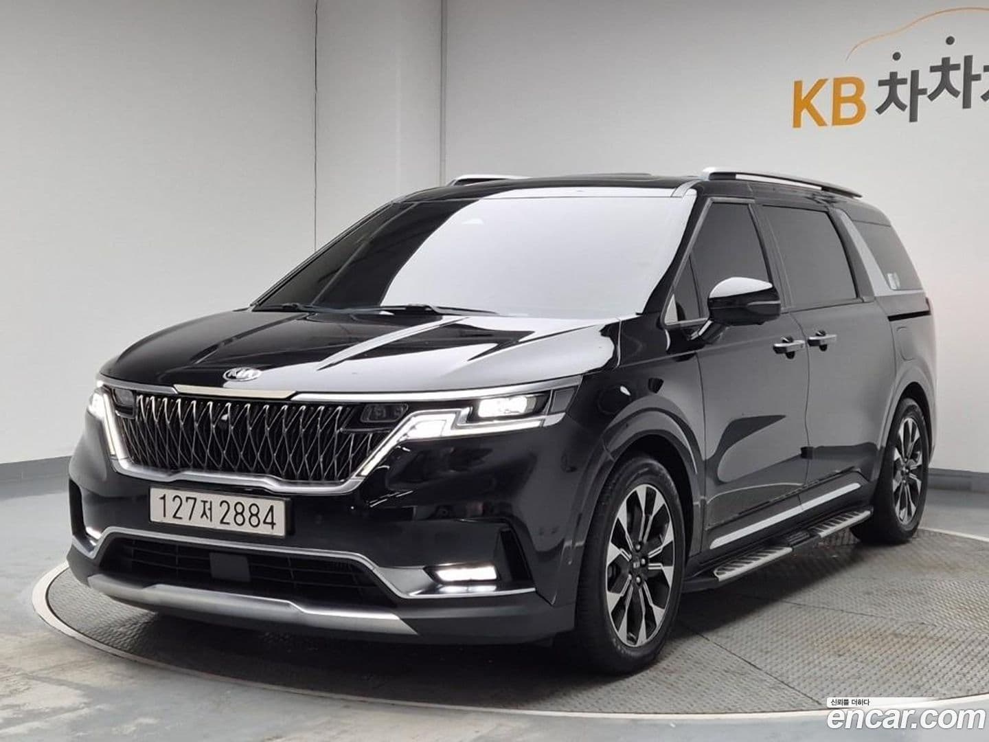 Main__Slider__Photo:Canival Kia 2021.2-0