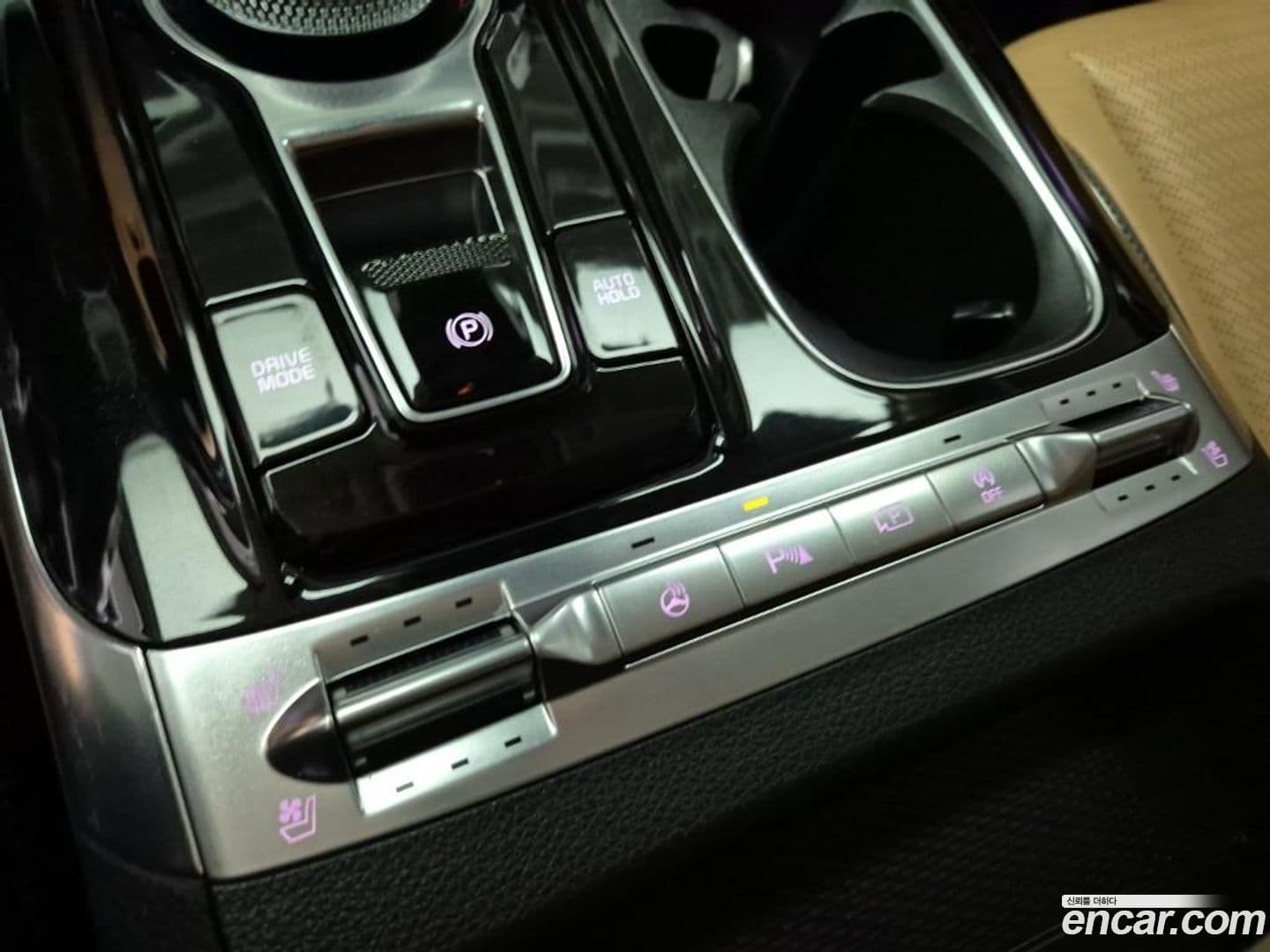 Main__Slider__Photo:Canival Kia 2021.2-16