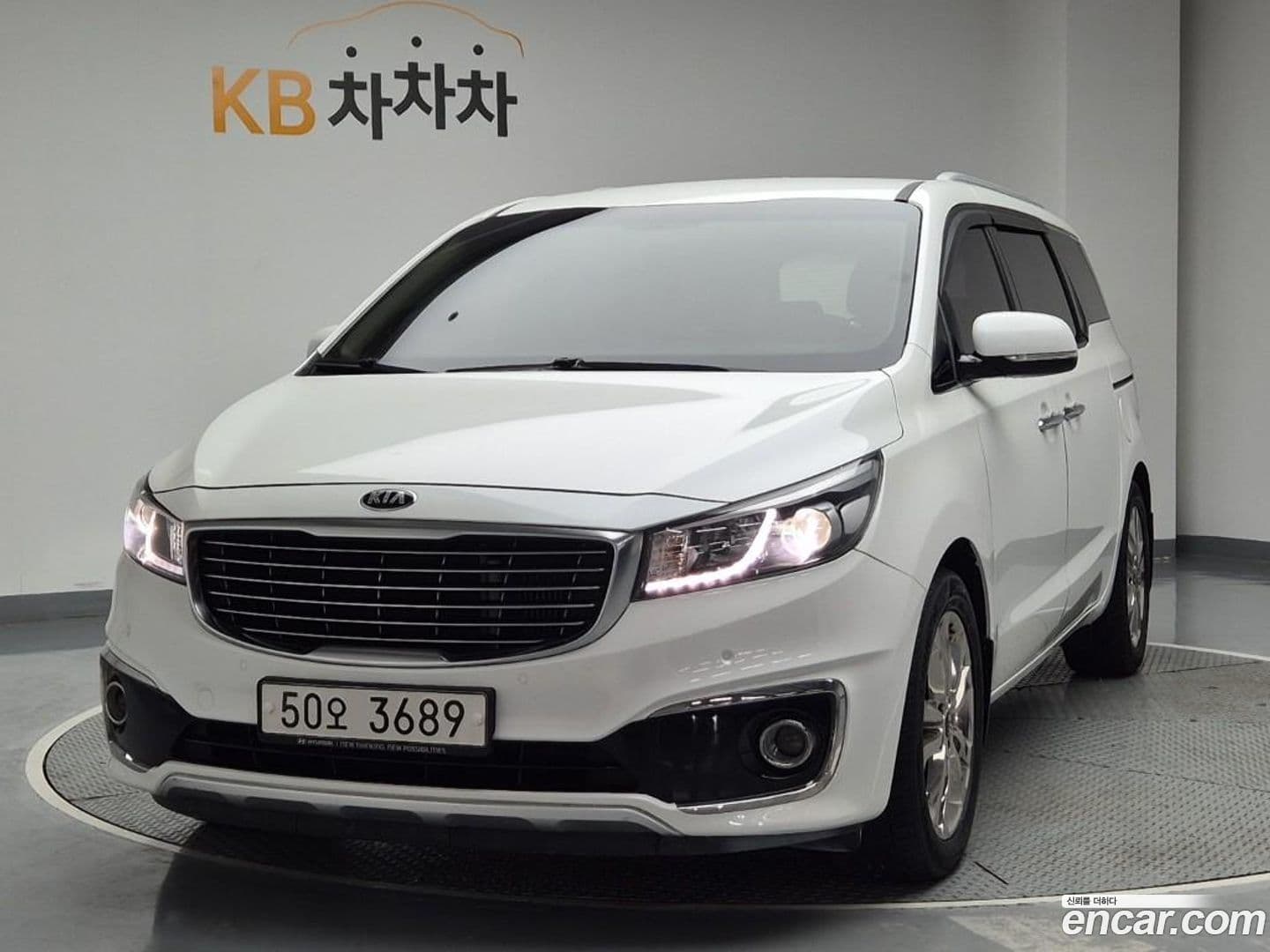 Main__Slider__Photo:Canival Kia 2014.6-0