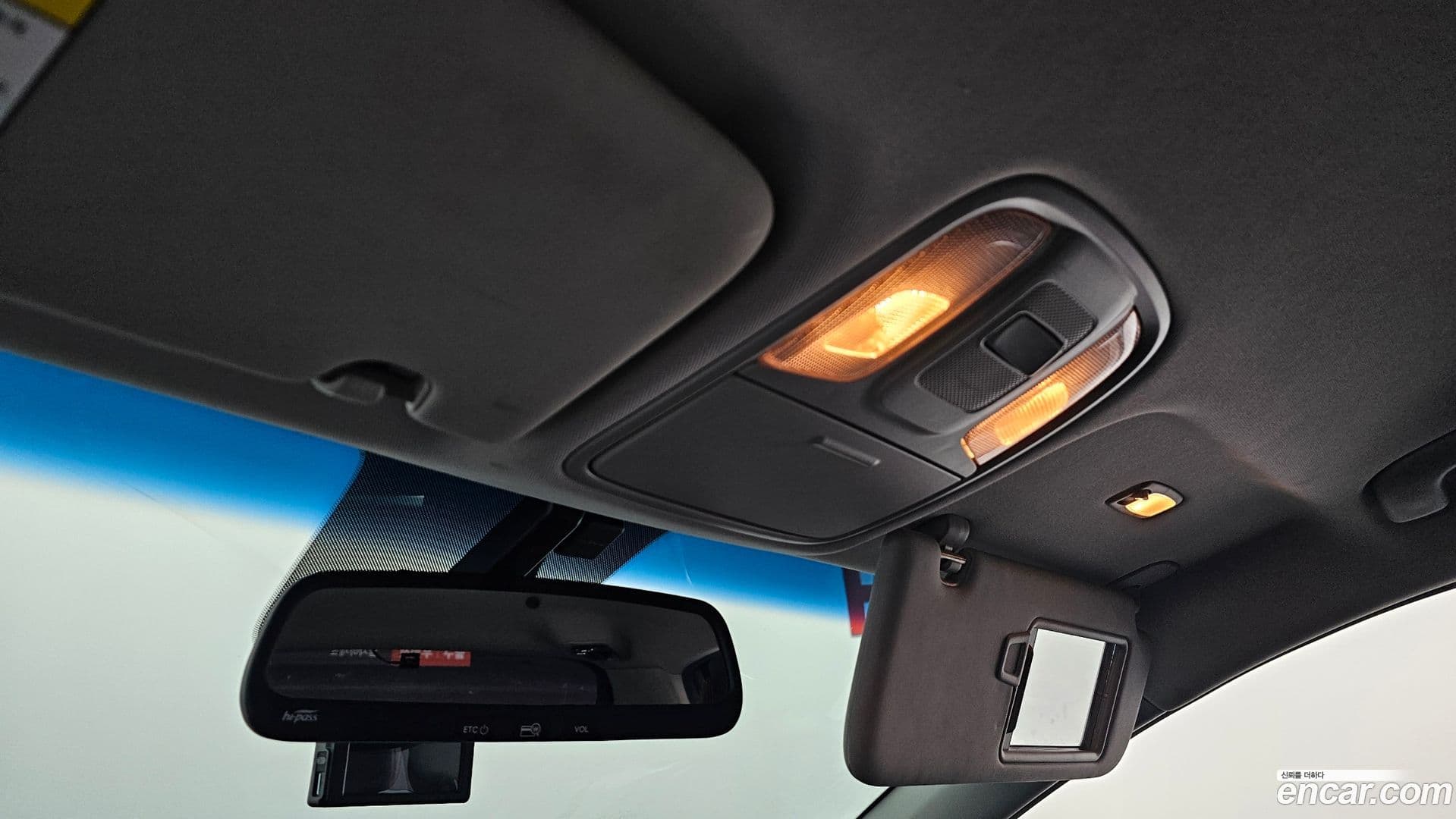 Main__Slider__Photo:Sportage Kia 2017.0-18