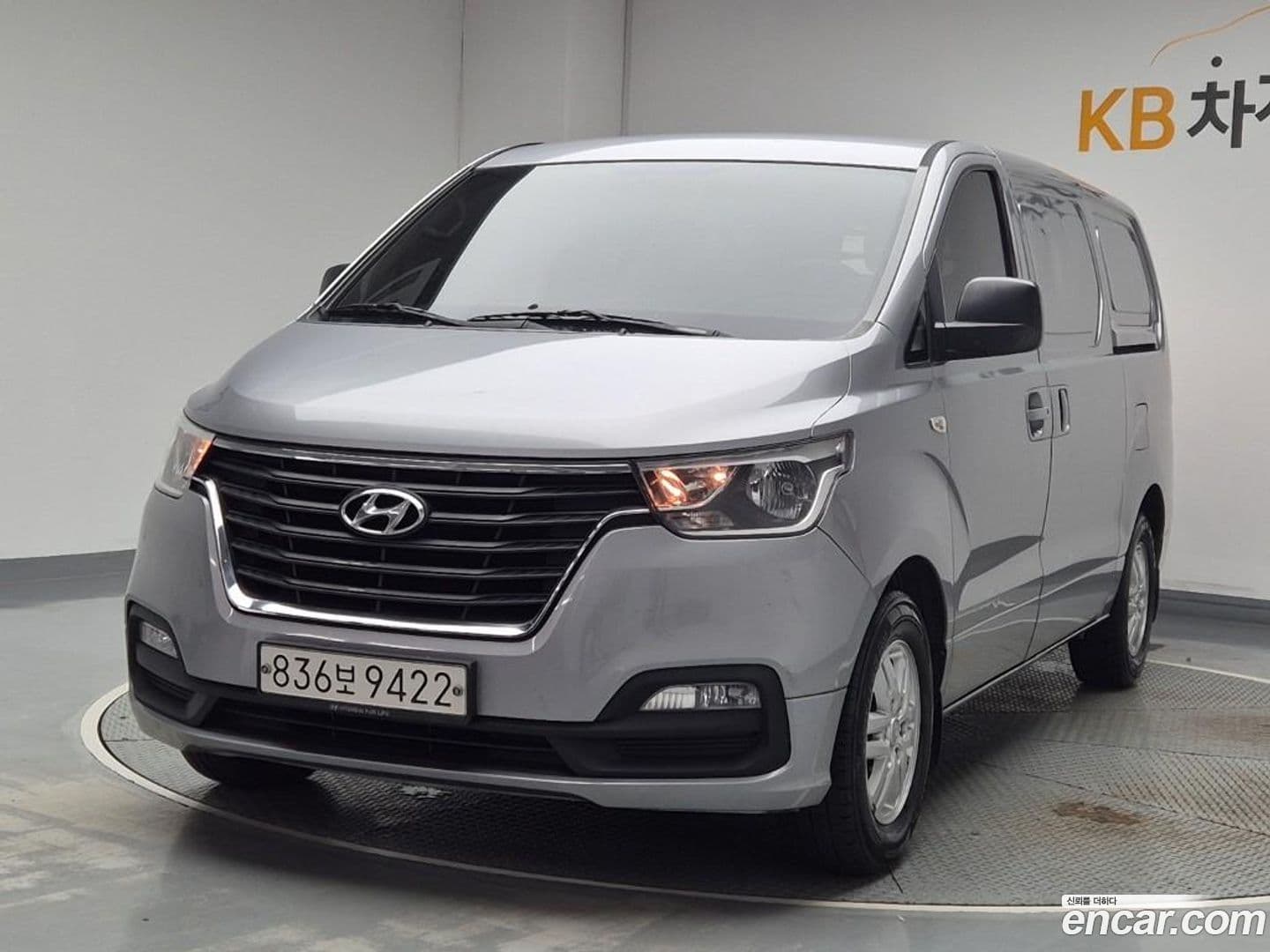 Main__Slider__Photo:Starex Hyundai 2018.1-0