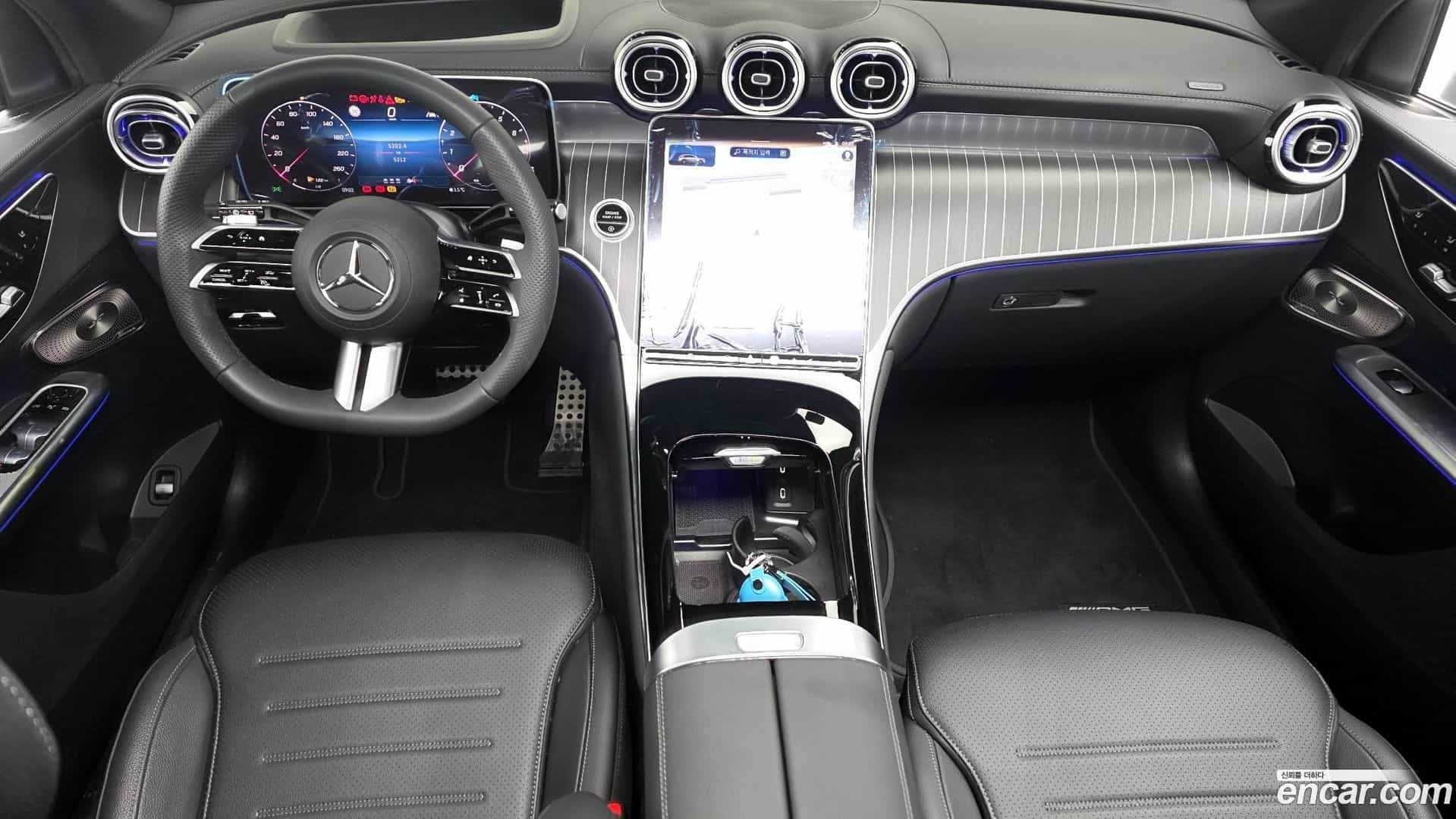 GLC-Class Mercedes-Benz 2025.8-INNER-007