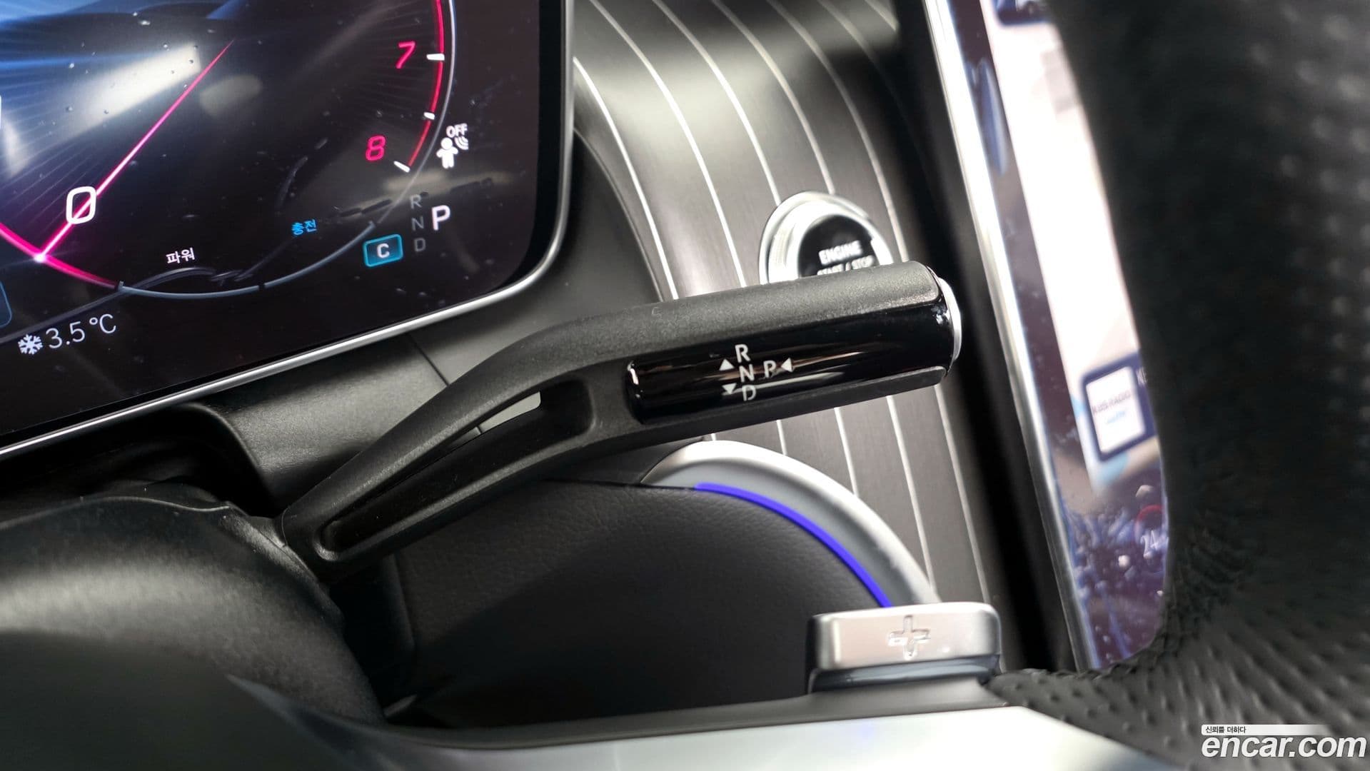 Main__Slider__Photo:GLC-Class Mercedes-Benz 2025.8-8