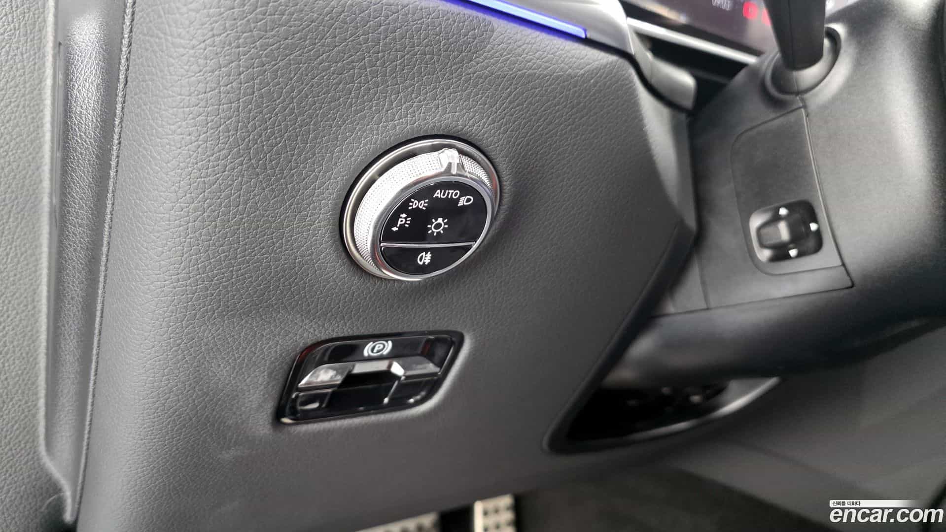 GLC-Class Mercedes-Benz 2025.8-OPTION-023