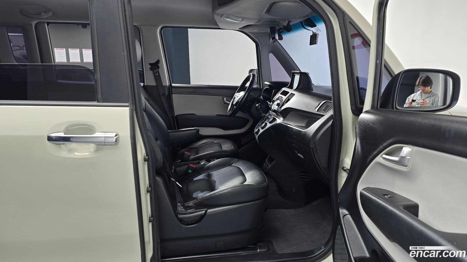 Main__Slider__Photo:RAY Kia 2017.6-10