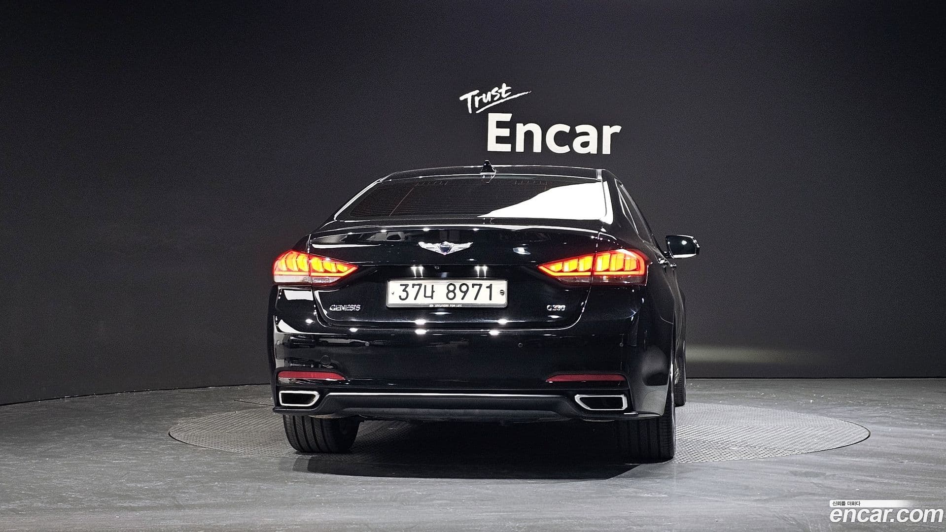 Main__Slider__Photo:Genesis Hyundai 2015.8-3