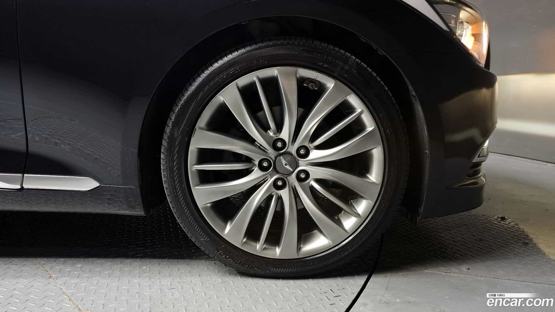 Genesis Hyundai 2015.8-OUTER-005