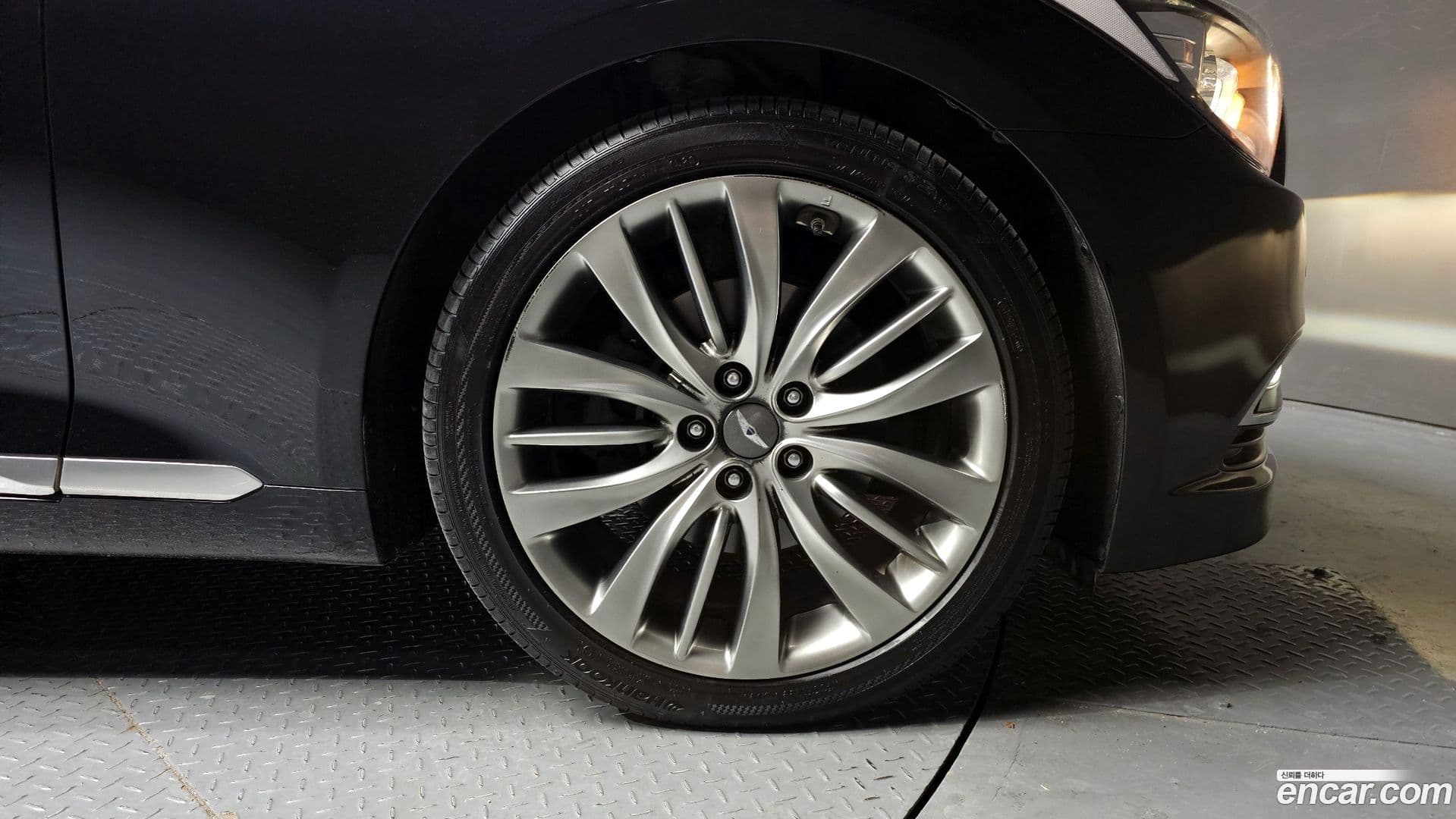 Main__Slider__Photo:Genesis Hyundai 2015.8-4