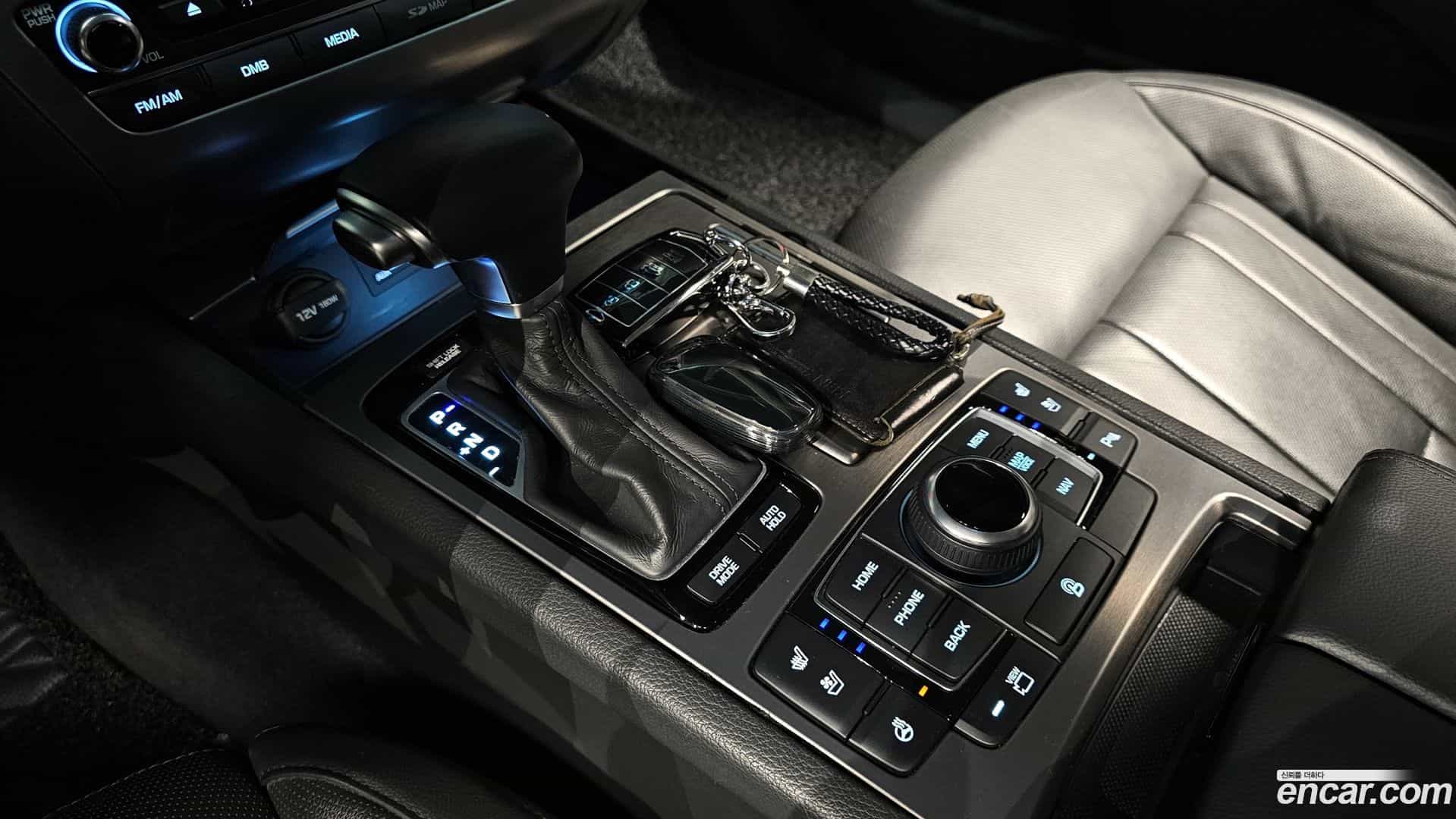 Genesis Hyundai 2015.8-INNER-009